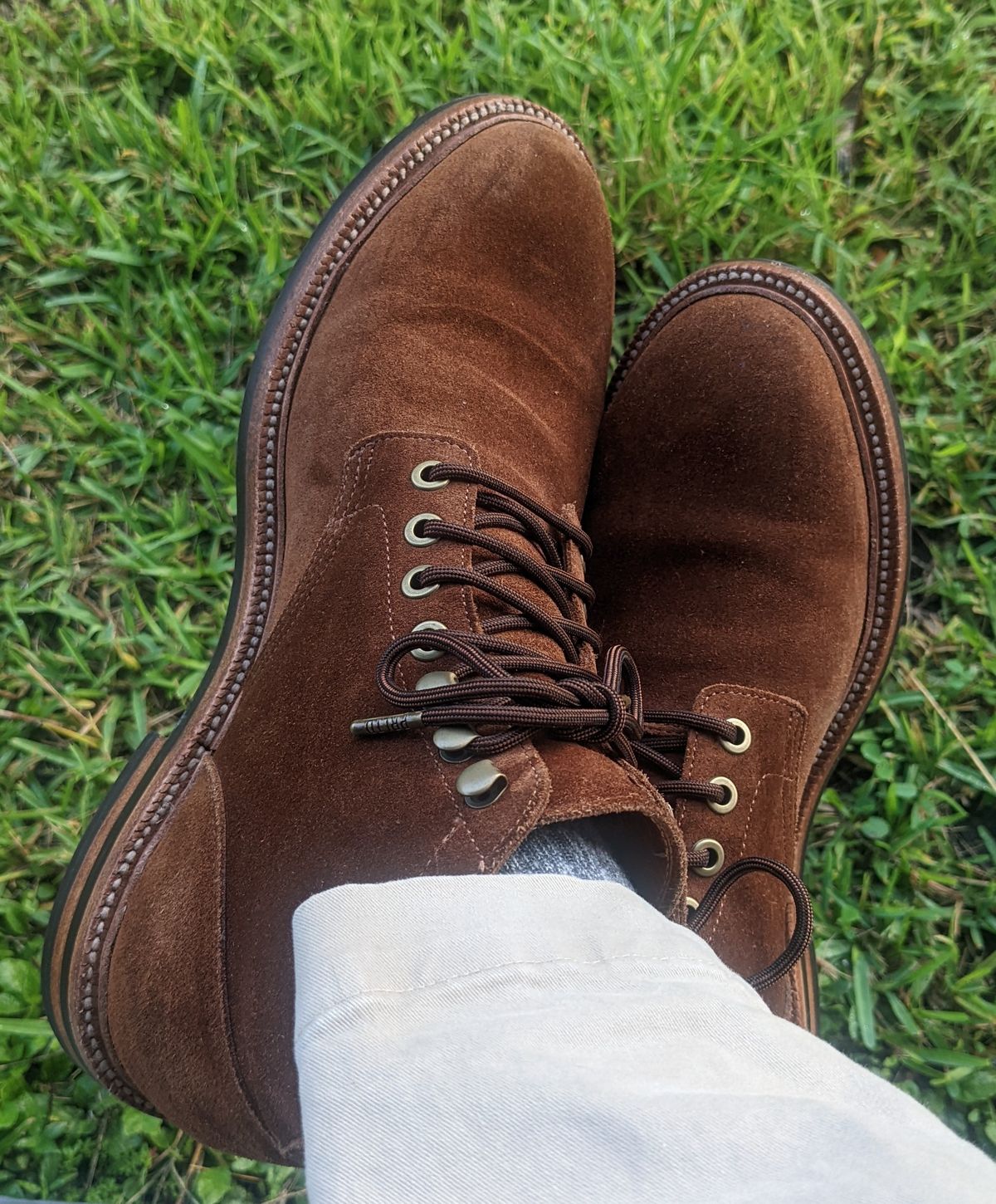 Photo by gonzalezebra on August 9, 2022 of the Grant Stone Diesel Boot in C.F. Stead Bourbon Repello Calf Suede.