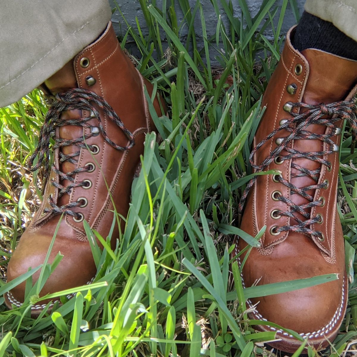 Photo by gonzalezebra on September 13, 2021 of the Onderhoud LCV01 Lineman Boot in Wickett & Craig Buck Brown Traditional Harness.