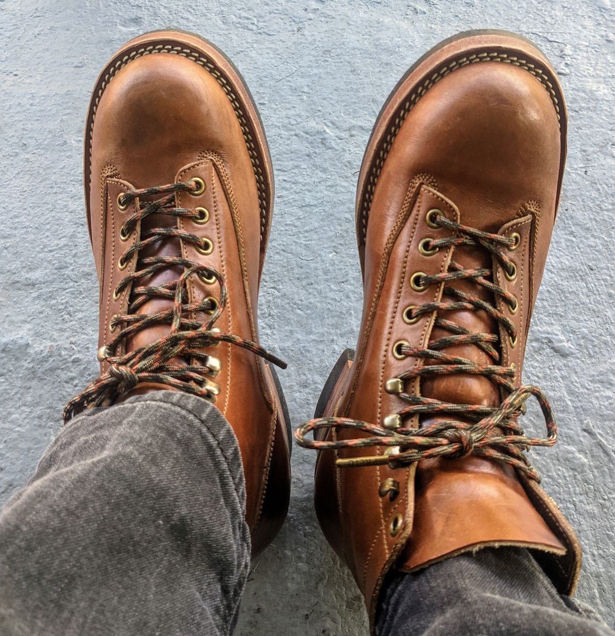 Photo by gonzalezebra on November 2, 2021 of the Onderhoud LCV01 Lineman Boot in Wickett & Craig Buck Brown Traditional Harness.