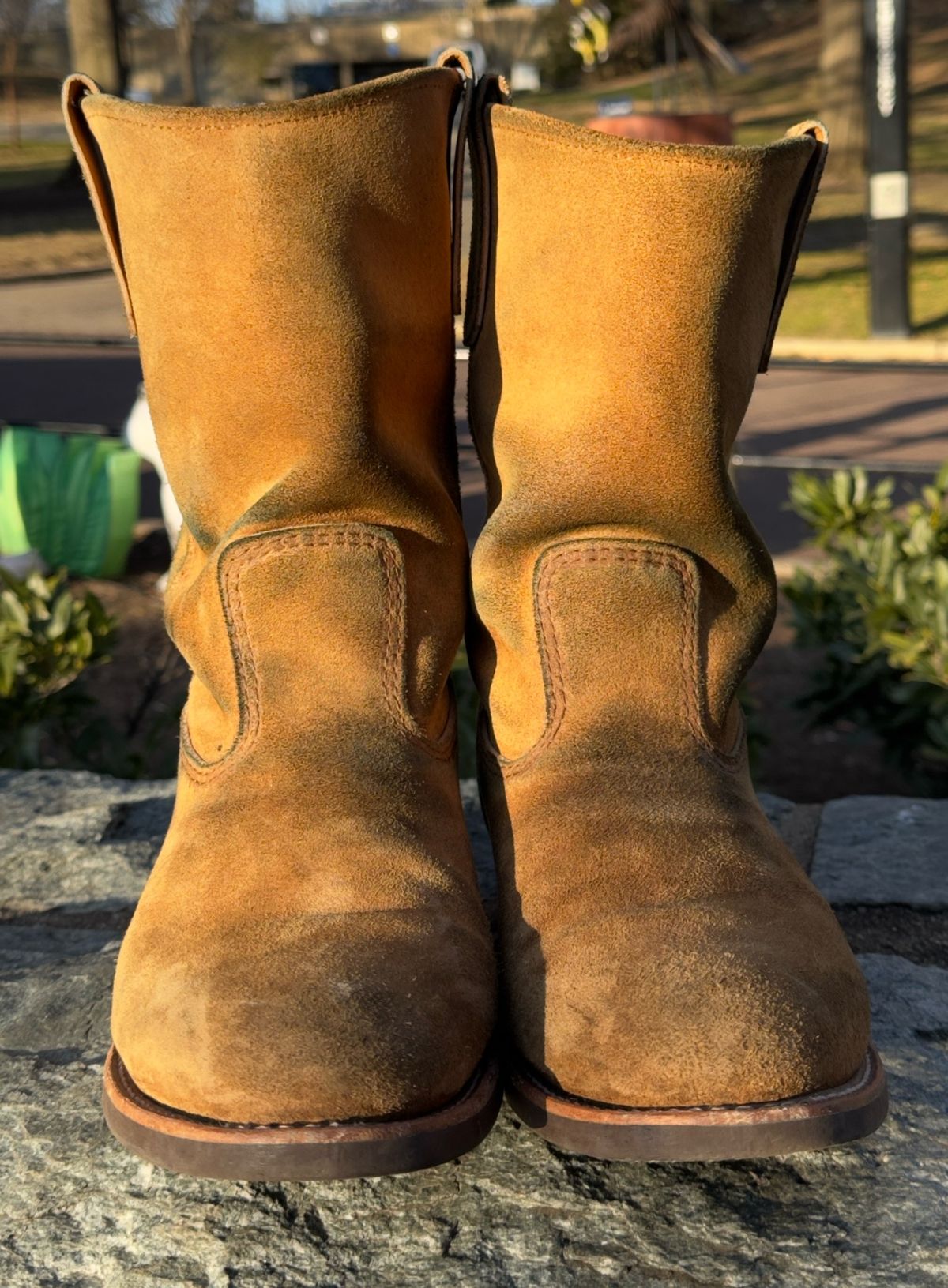 Photo by amaru_and_crow on January 2, 2026 of the Red Wing Pecos in S.B. Foot Hawthorne Muleskinner.