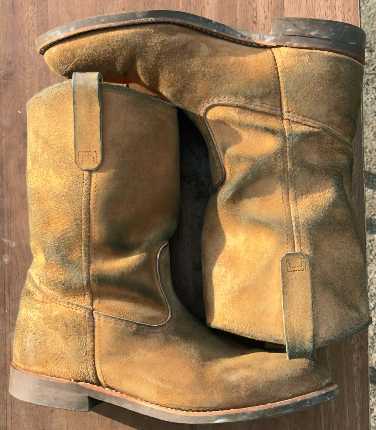 Photo by amaru_and_crow on February 6, 2026 of the Red Wing Pecos in S.B. Foot Hawthorne Muleskinner.