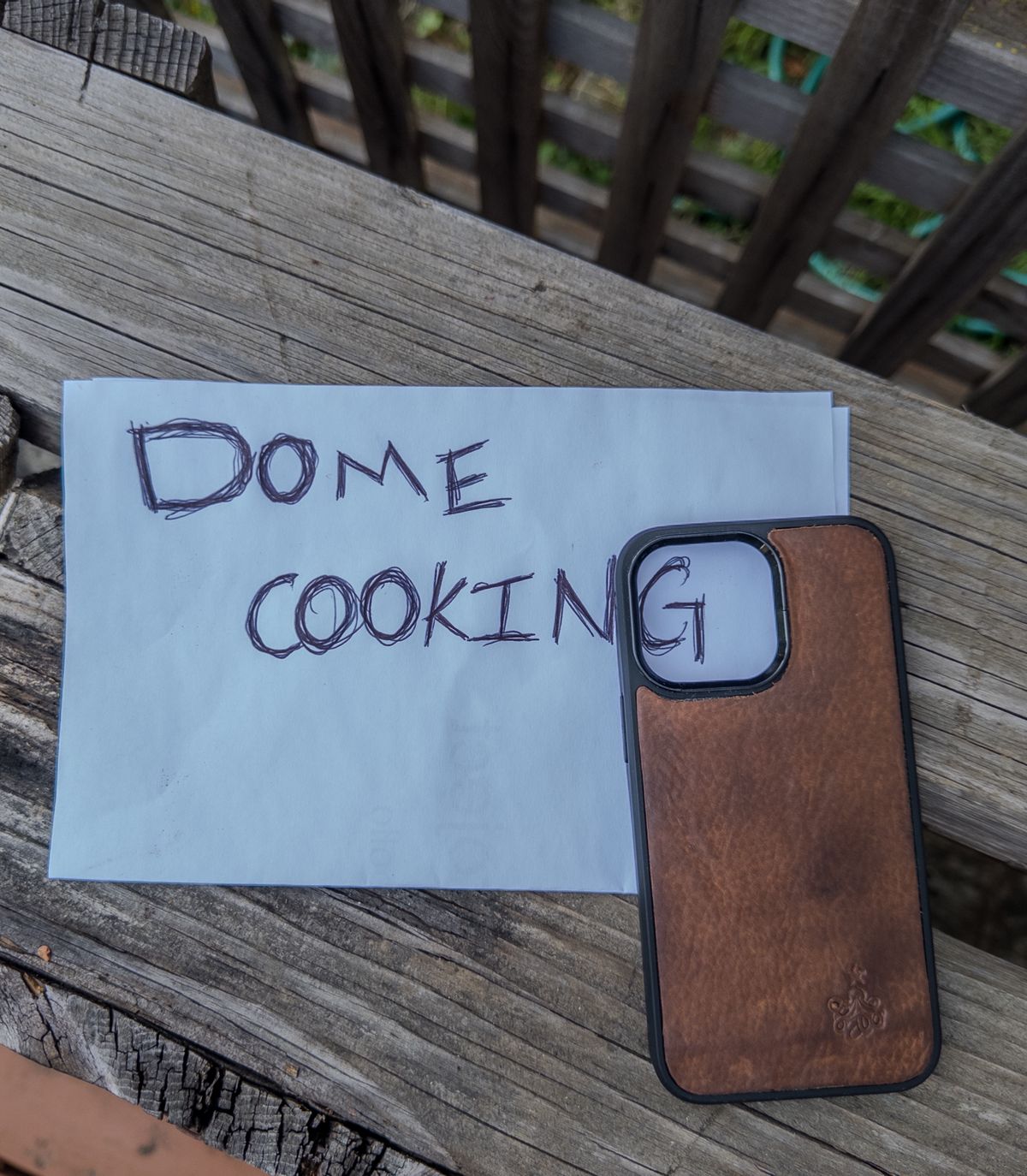 Photo by amaru_and_crow on November 4, 2025 of the Self-Made Phone Case in Olivander Jesse Natural Vegtan.