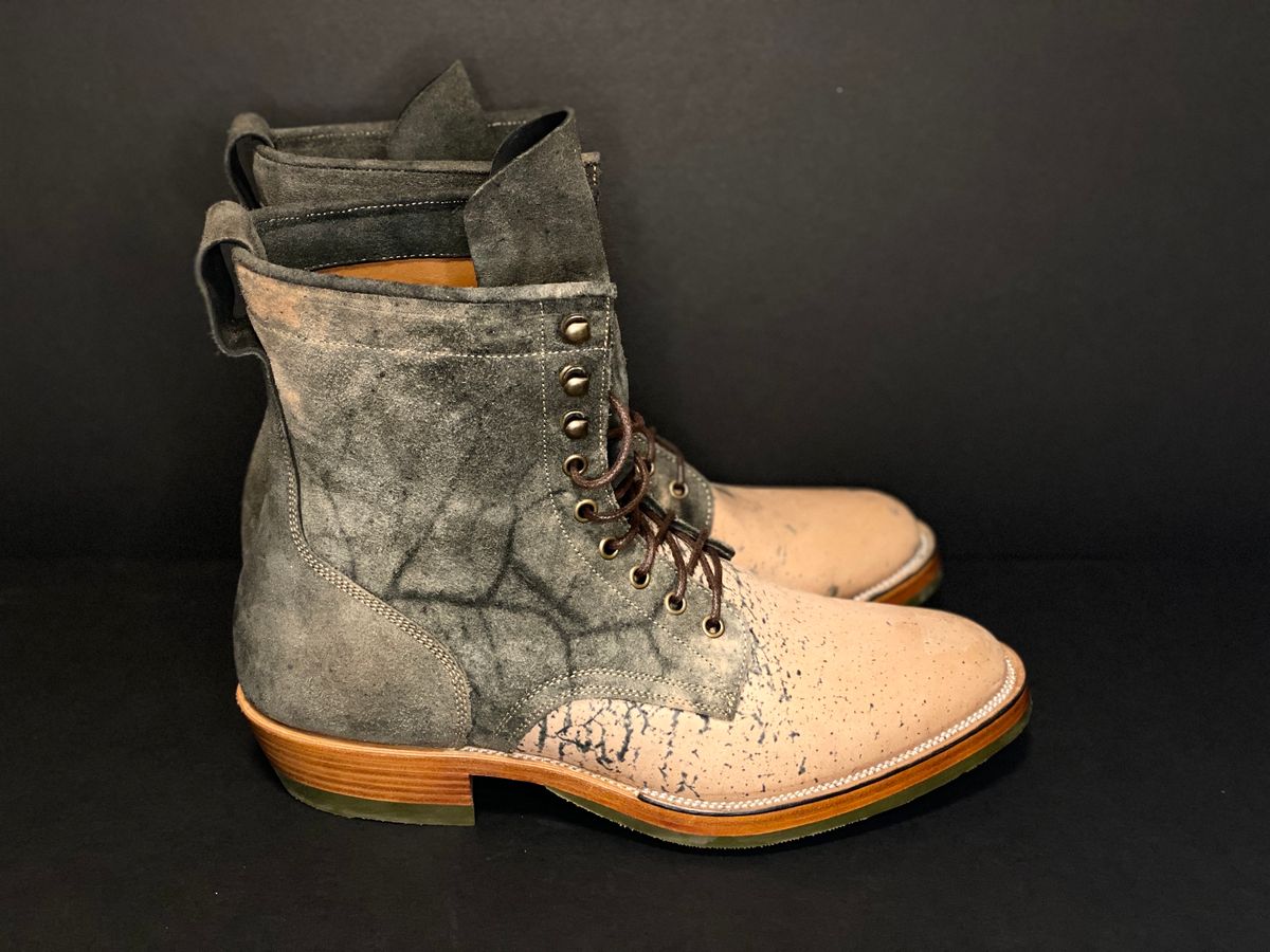 Photo by amaru_and_crow on November 1, 2023 of the Tahura Captoelari in Guidi Black Reverse Horsebutt.