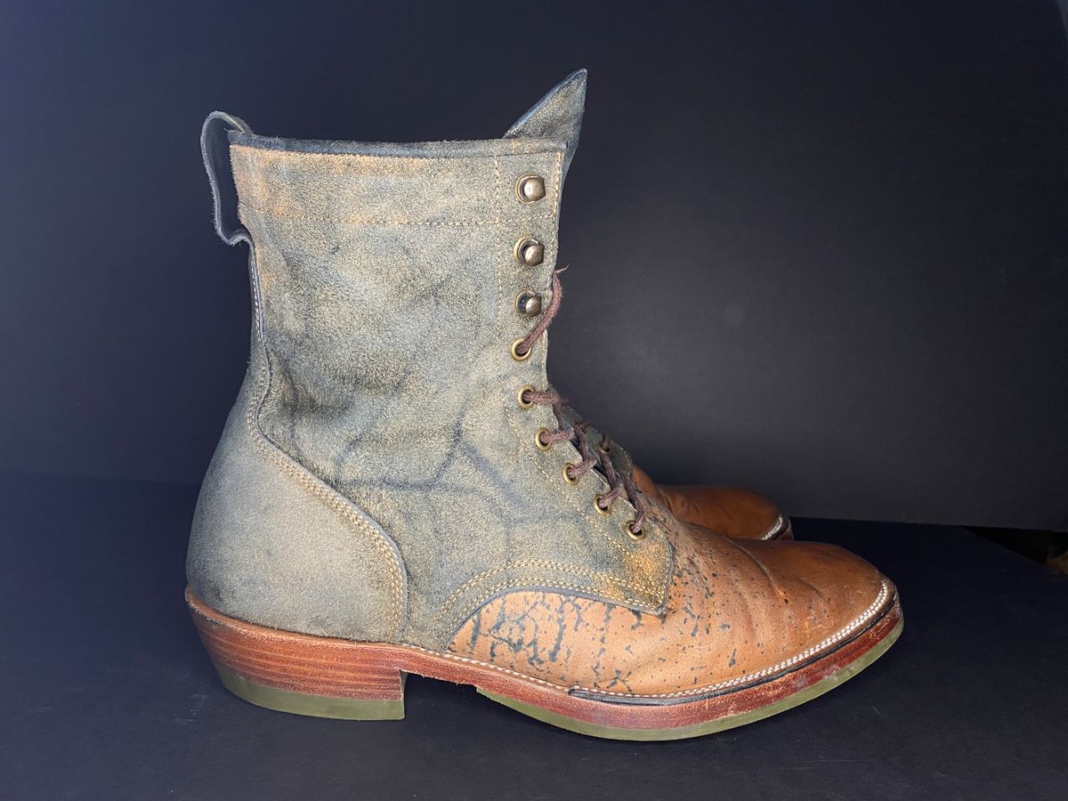 Photo by amaru_and_crow on February 4, 2024 of the Tahura Captoelari in Guidi Black Reverse Horsebutt.