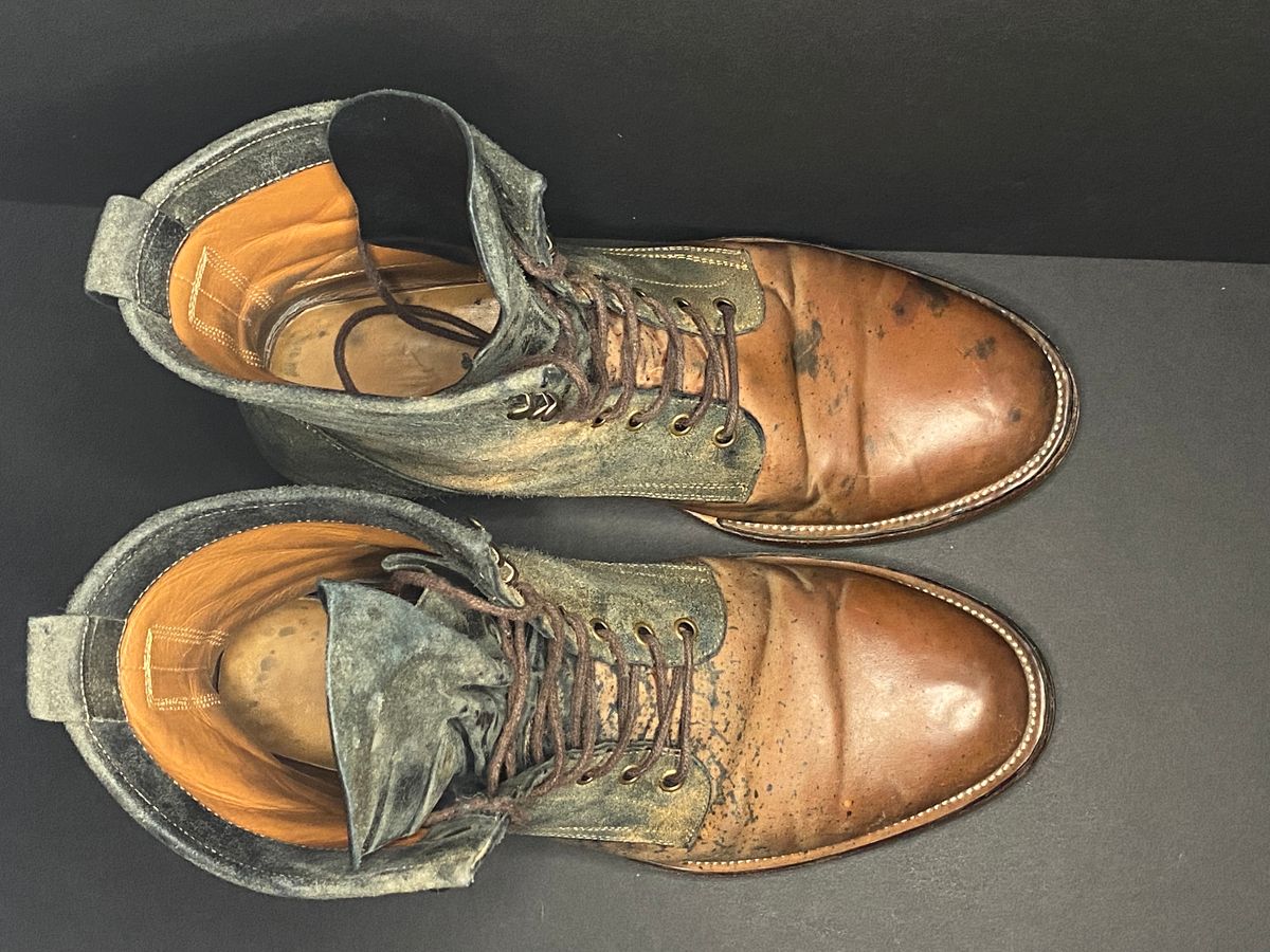 Photo by amaru_and_crow on February 4, 2024 of the Tahura Captoelari in Guidi Black Reverse Horsebutt.