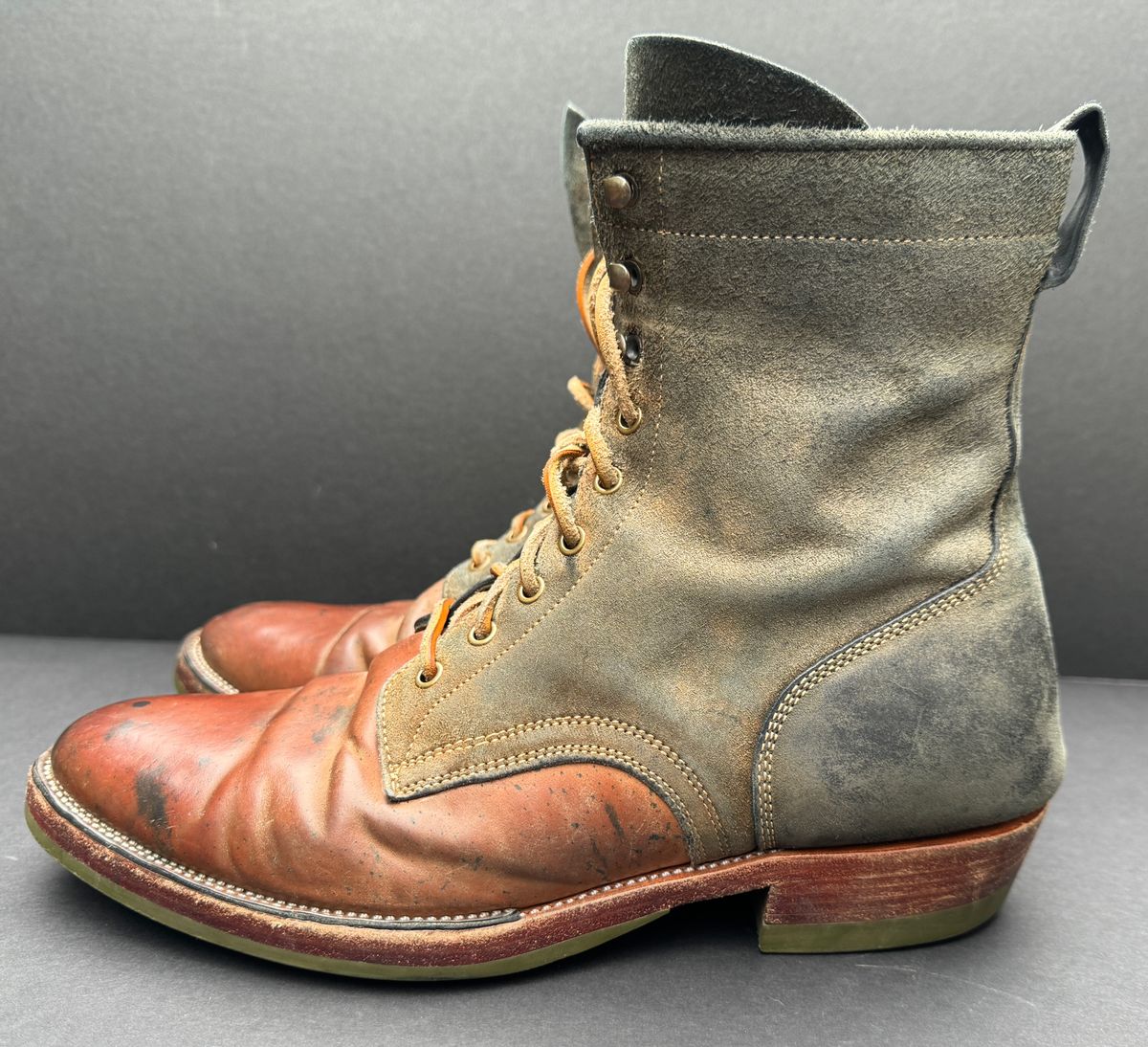 Photo by amaru_and_crow on April 3, 2024 of the Tahura Captoelari in Guidi Black Reverse Horsebutt.