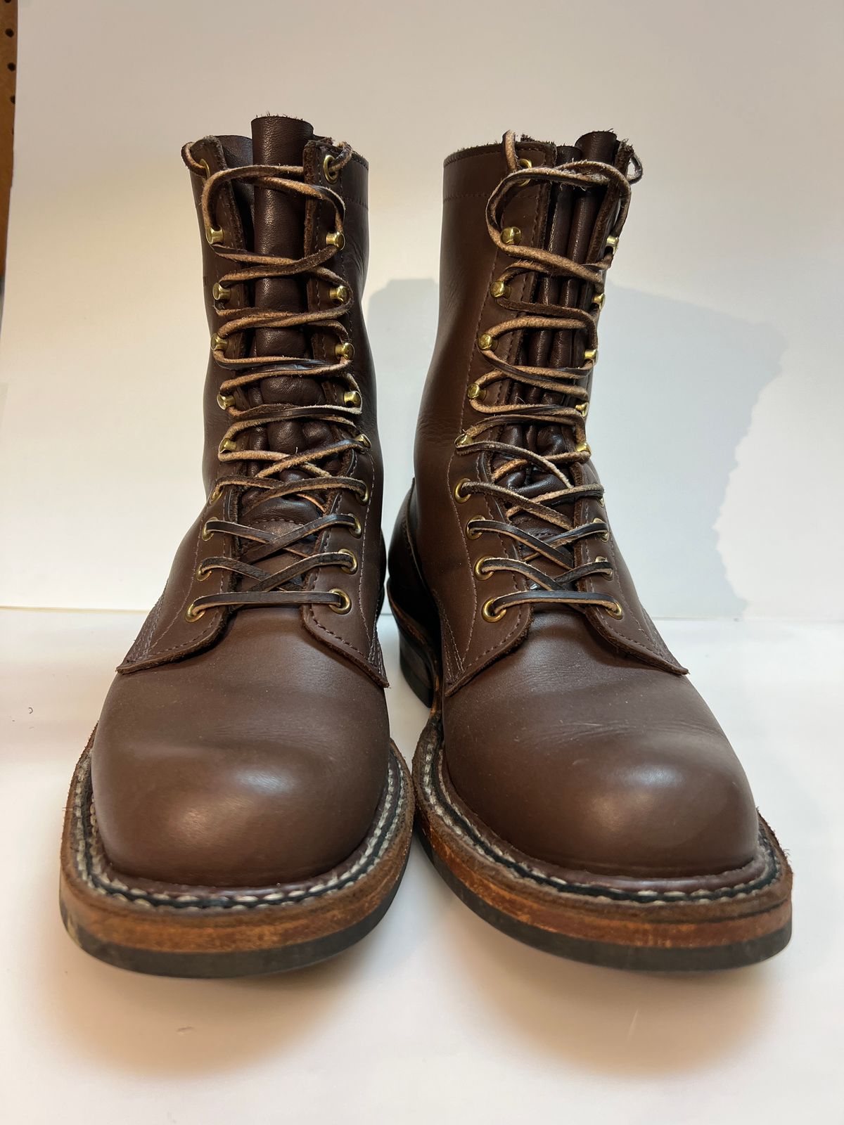 Photo by CJJ on April 3, 2024 of the White's Farmer/Rancher in Seidel Brown Oil Tan.