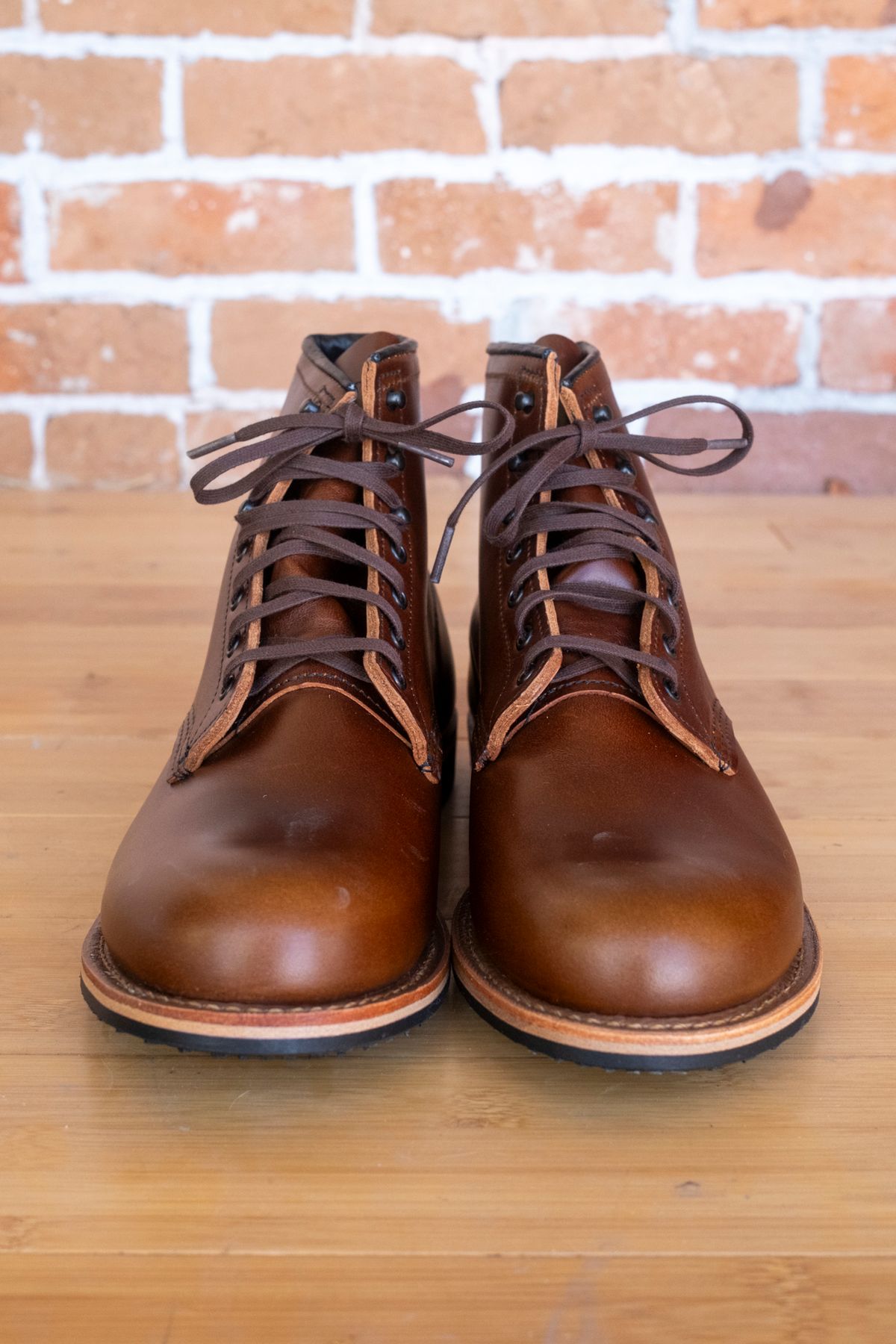 Photo by SBE2002 on October 2, 2025 of the Red Wing Beckman Flatbox in Cigar Excalibur.