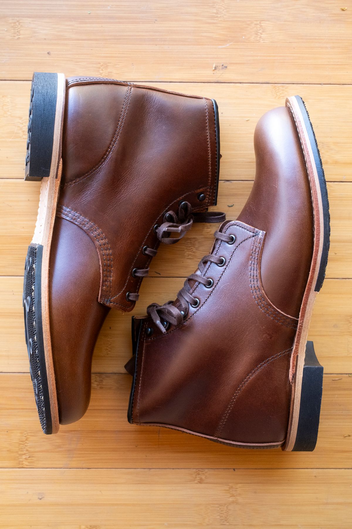 Photo by SBE2002 on October 2, 2025 of the Red Wing Beckman Flatbox in Cigar Excalibur.