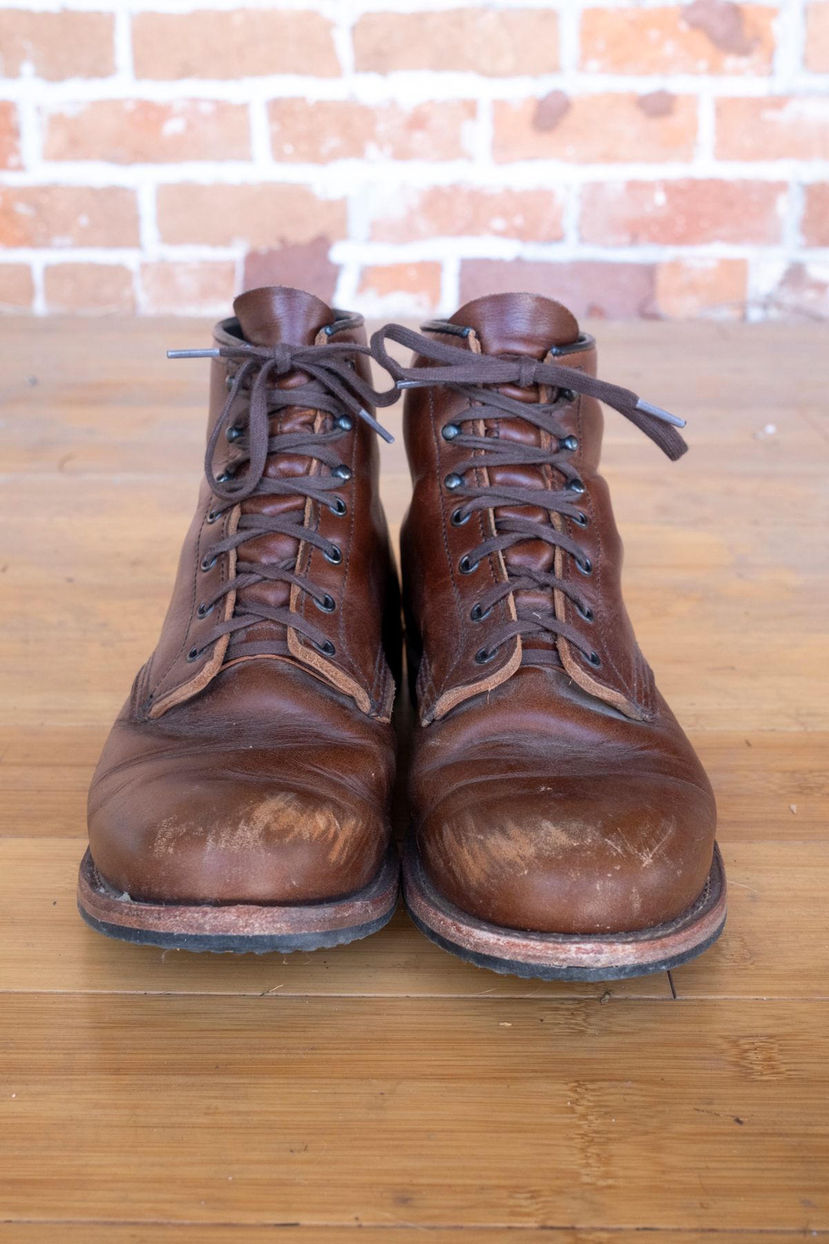 Photo by SBE2002 on December 3, 2025 of the Red Wing Beckman Flatbox in Cigar Excalibur.