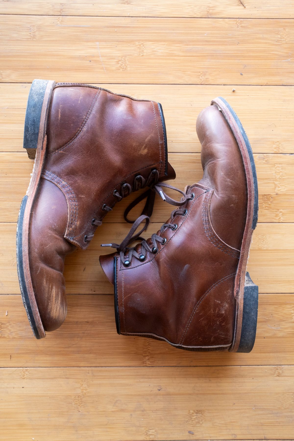 Photo by SBE2002 on December 3, 2025 of the Red Wing Beckman Flatbox in Cigar Excalibur.