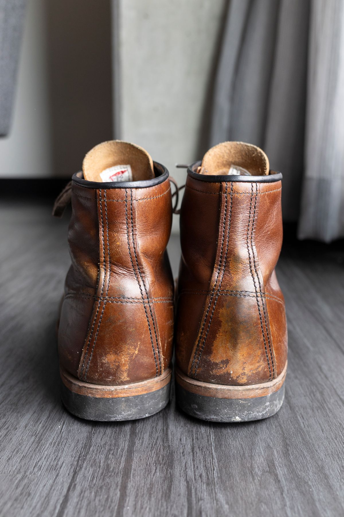 Photo by SBE2002 on January 3, 2026 of the Red Wing Beckman Flatbox in Cigar Excalibur.