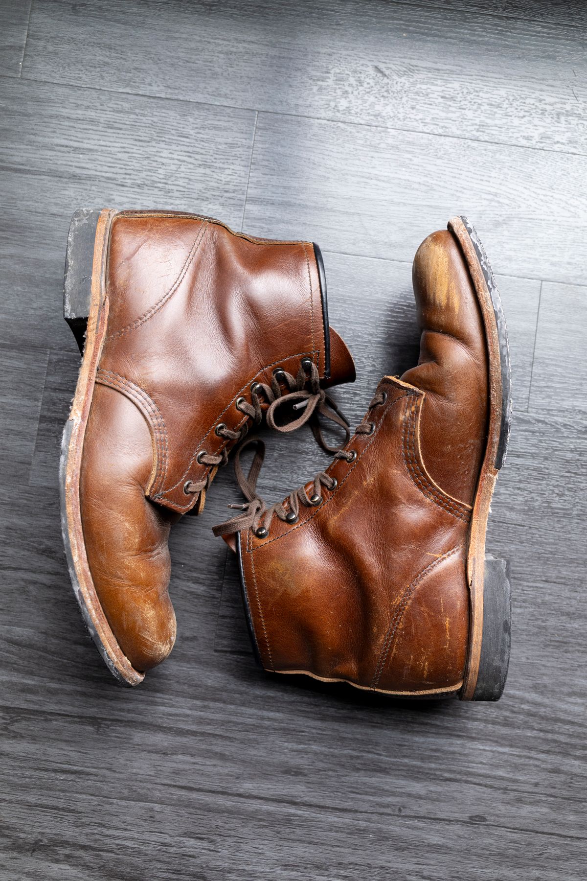 Photo by SBE2002 on January 3, 2026 of the Red Wing Beckman Flatbox in Cigar Excalibur.