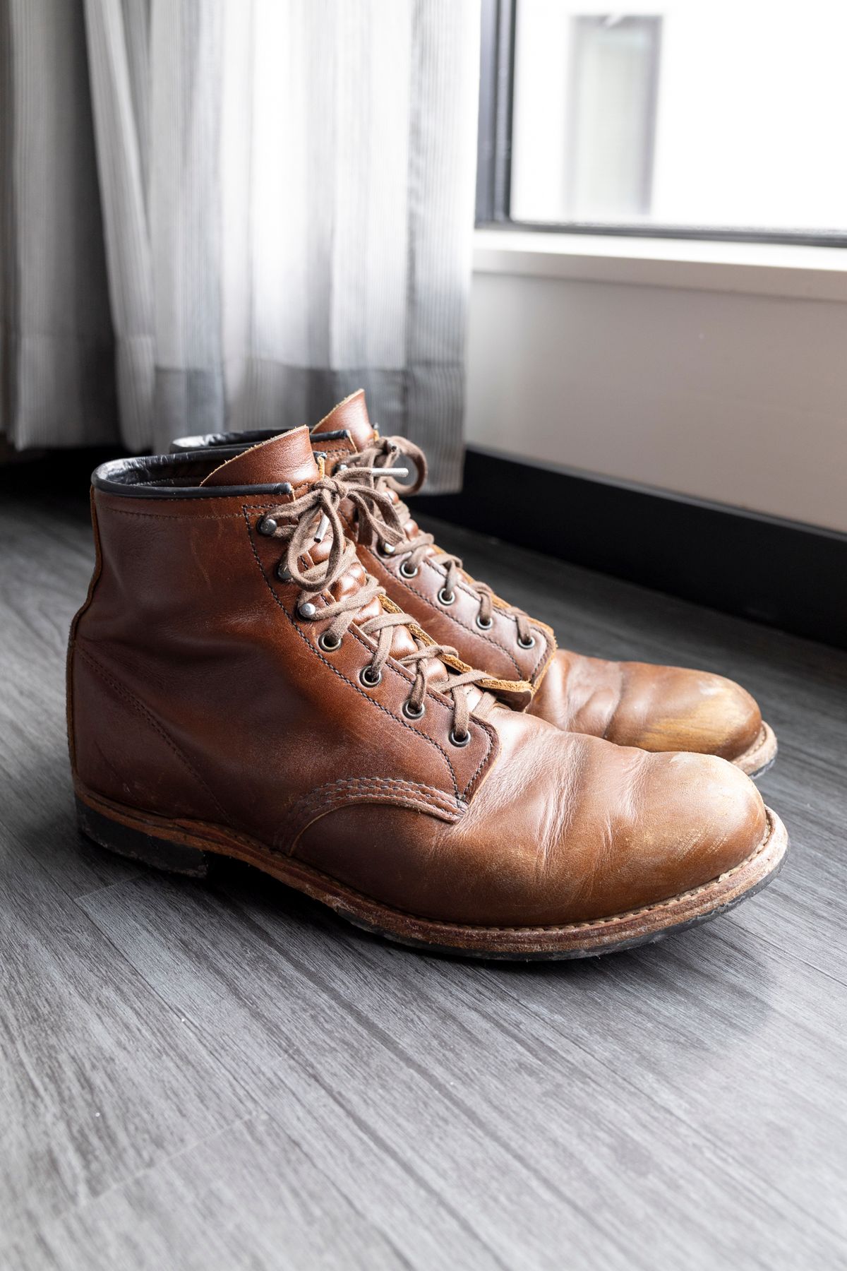 Photo by SBE2002 on January 3, 2026 of the Red Wing Beckman Flatbox in Cigar Excalibur.