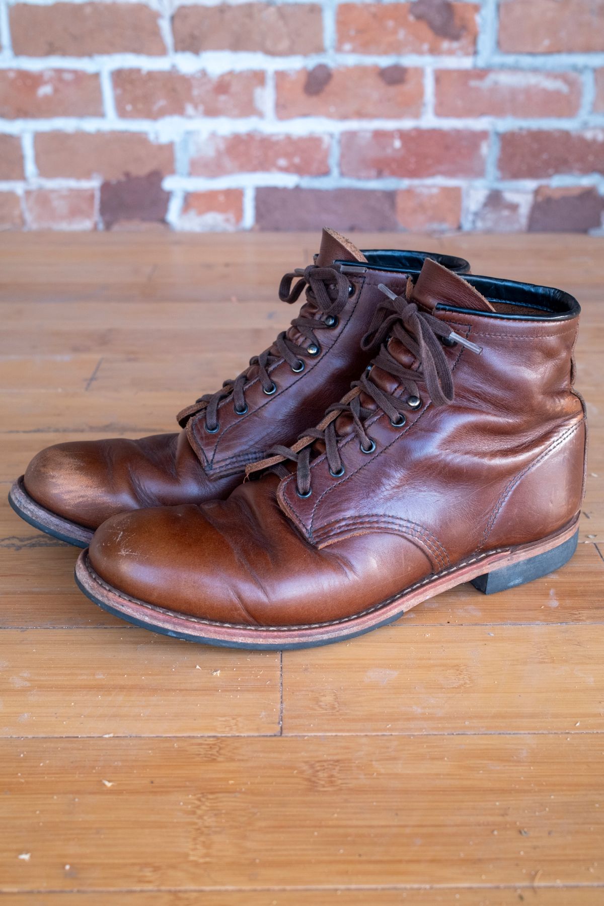 Photo by SBE2002 on April 6, 2026 of the Red Wing Beckman Flatbox in Cigar Excalibur.