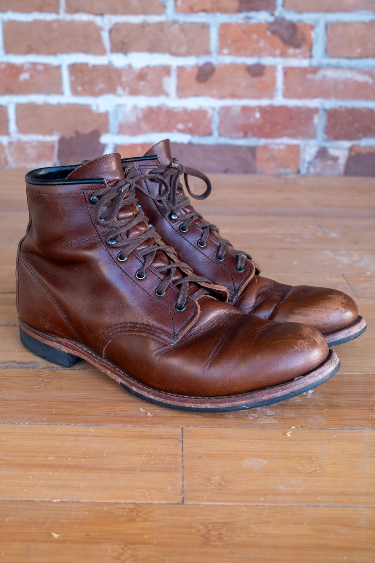 Photo by SBE2002 on April 6, 2026 of the Red Wing Beckman Flatbox in Cigar Excalibur.