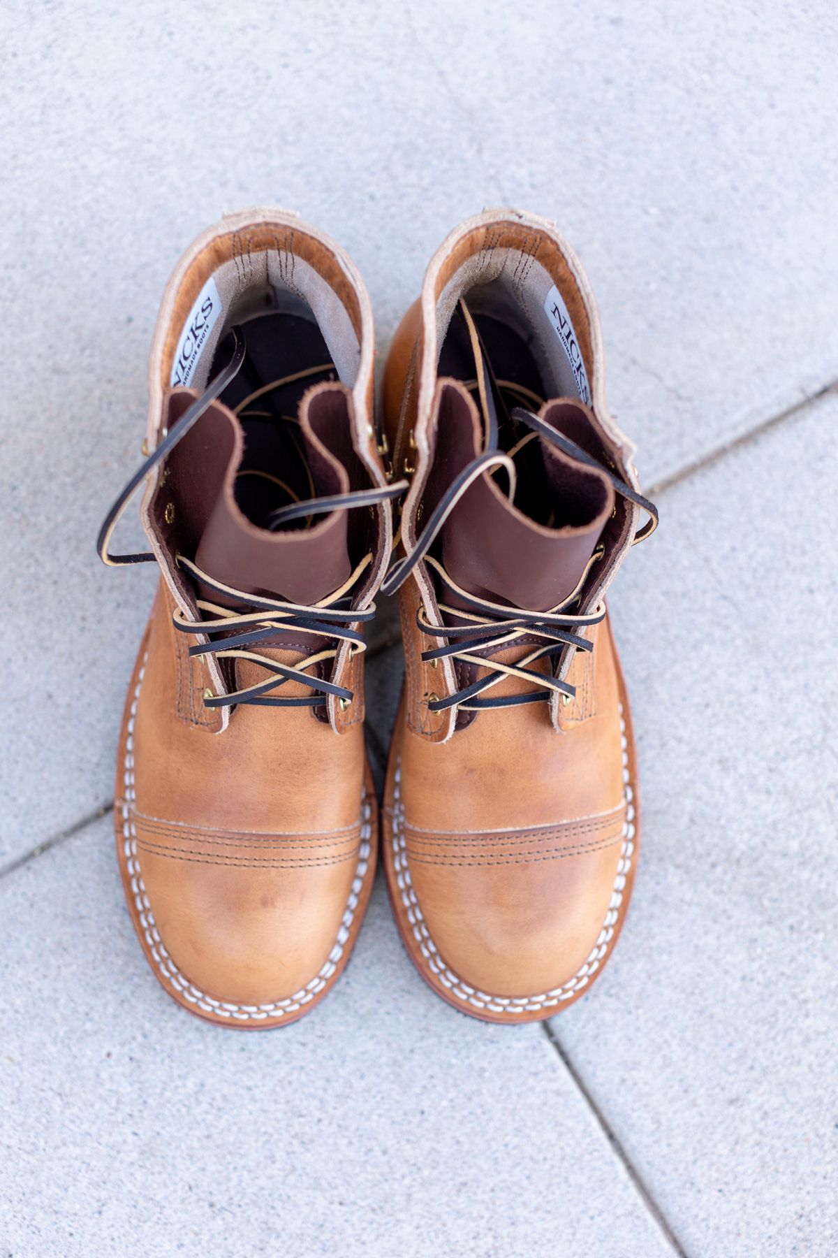 Photo by SBE2002 on October 1, 2022 of the Nicks Americana in Horween Natural Dublin.
