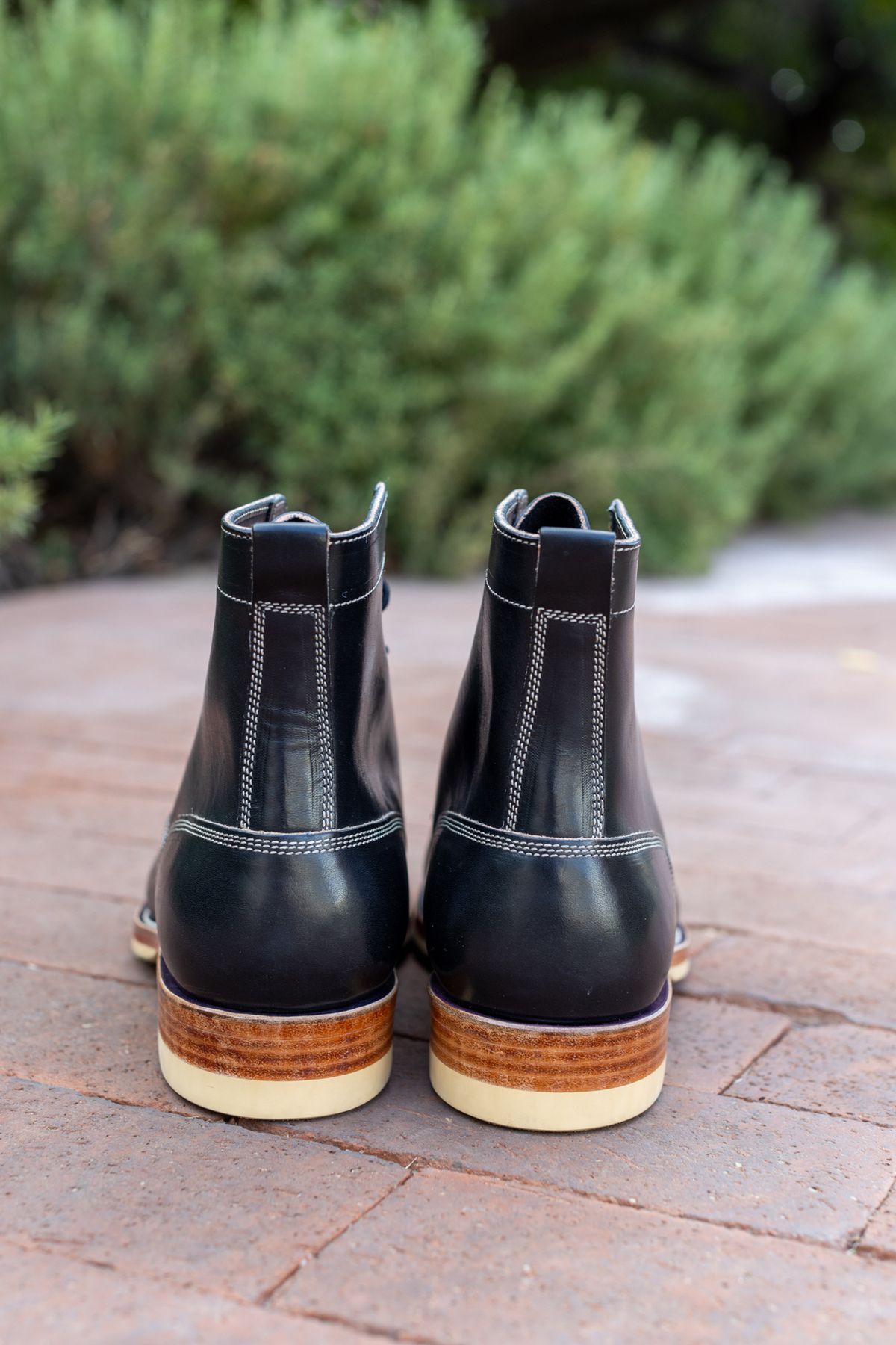 Photo by SBE2002 on October 4, 2023 of the Onderhoud x Stitchdown Moc Toe in Wickett & Craig Black Traditional Harness.