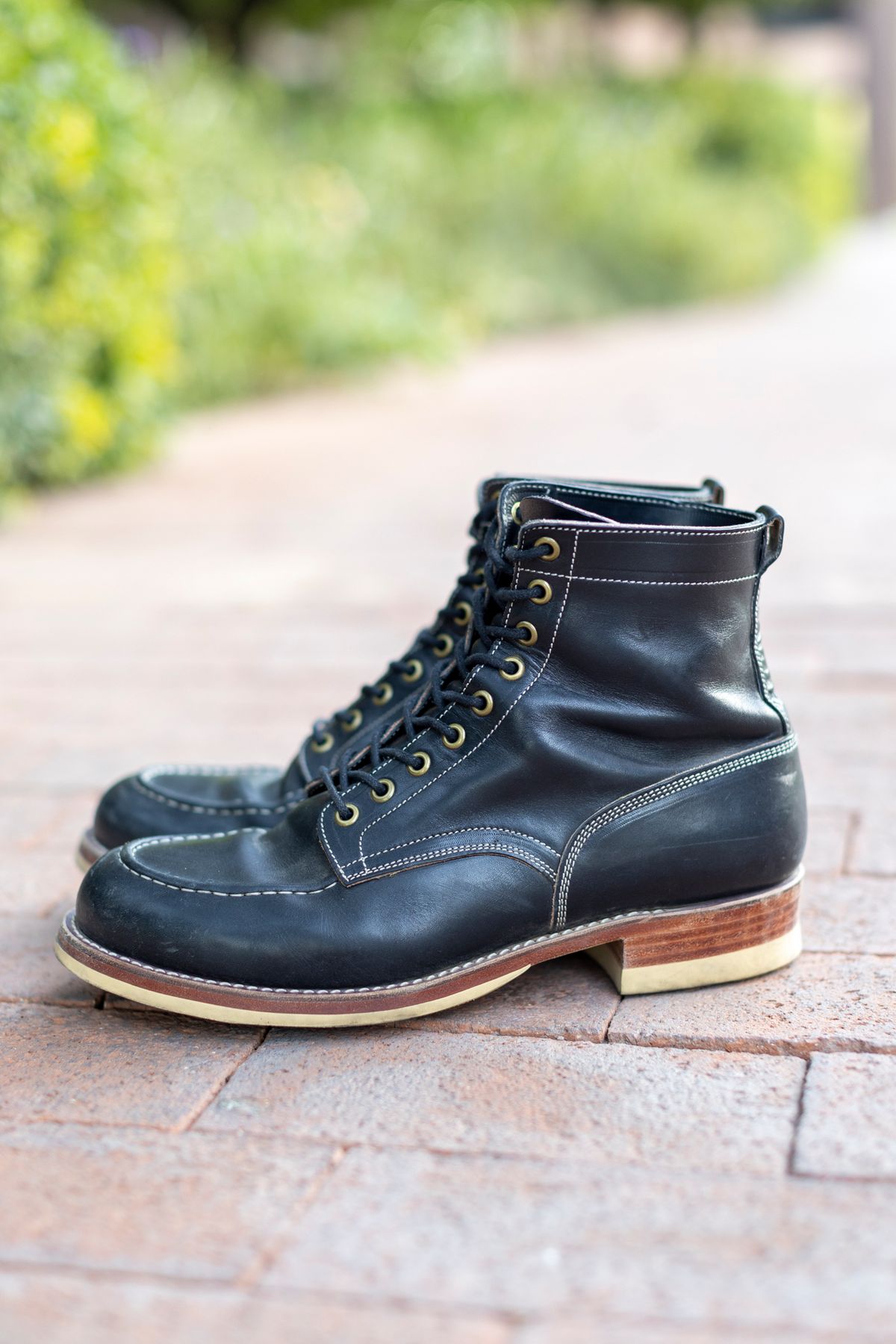 Photo by SBE2002 on November 3, 2023 of the Onderhoud x Stitchdown Moc Toe in Wickett & Craig Black Traditional Harness.