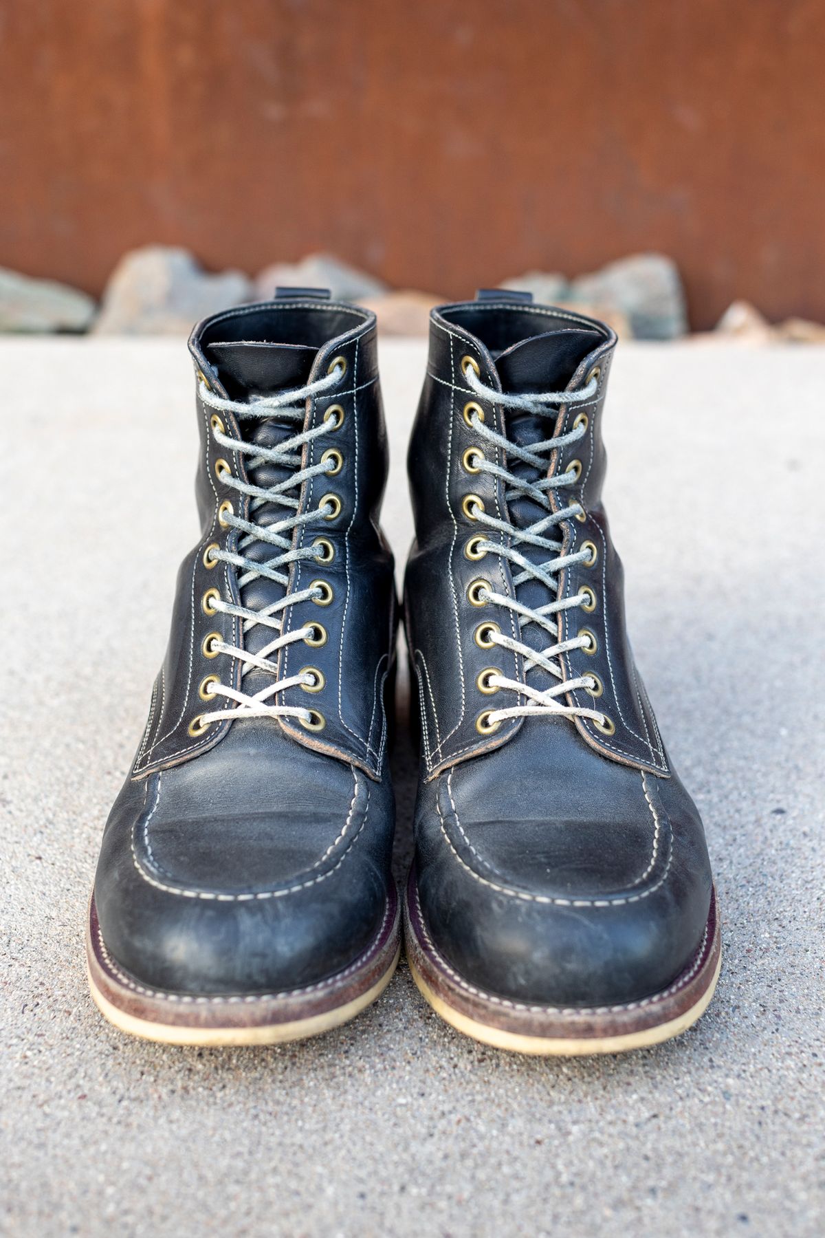 Photo by SBE2002 on December 4, 2023 of the Onderhoud x Stitchdown Moc Toe in Wickett & Craig Black Traditional Harness.