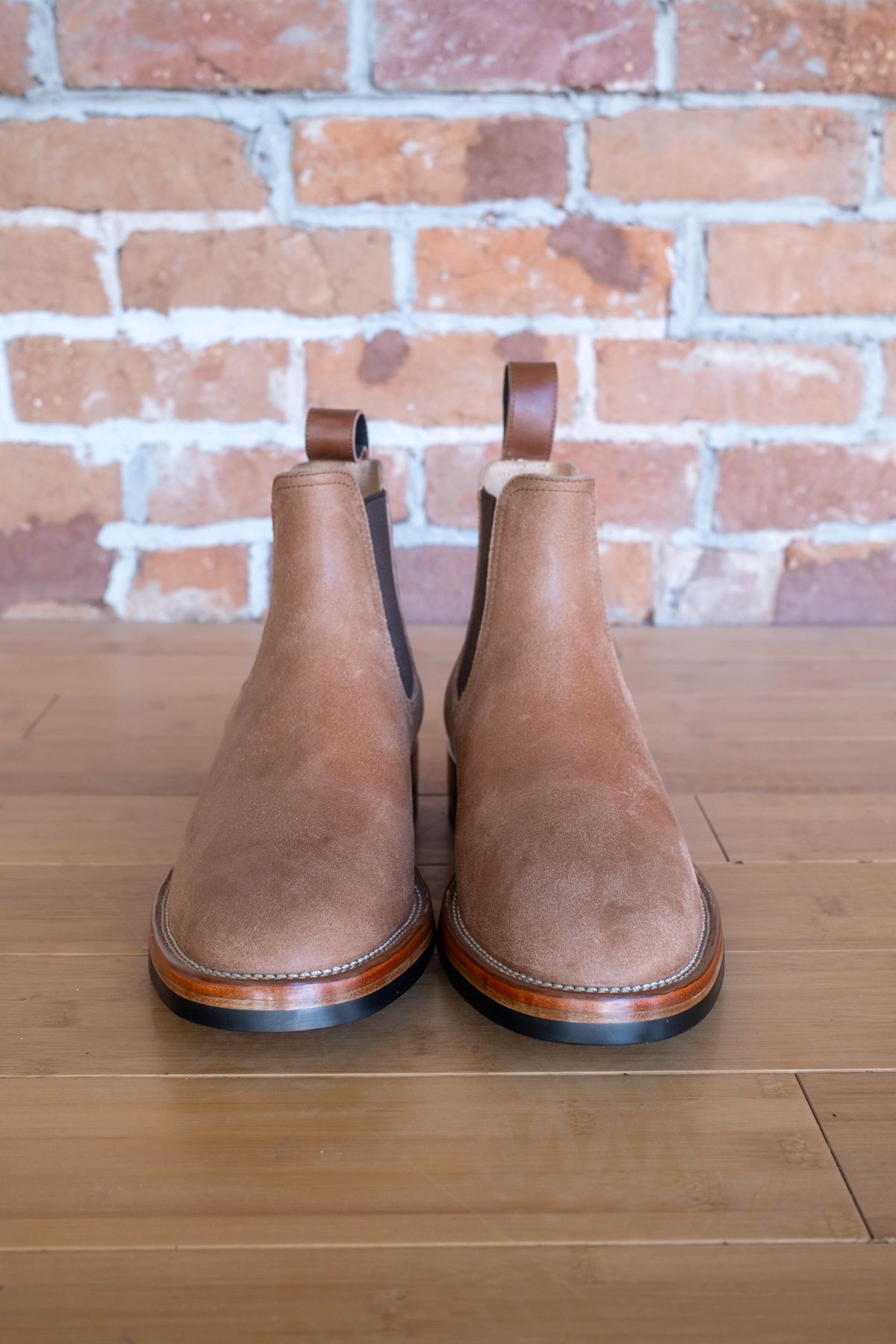 Photo by SBE2002 on October 1, 2024 of the Briselblack The Seventh Chelsea Boot in Maryam Toscanello Waxed Reverse Horsebutt.