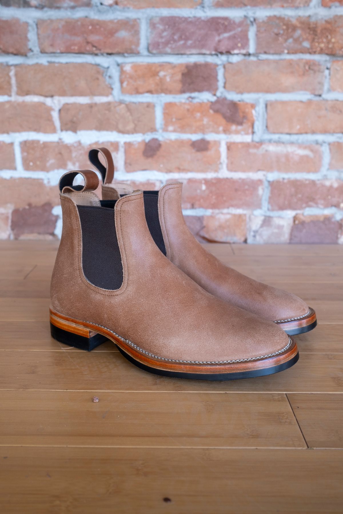 Photo by SBE2002 on October 1, 2024 of the Briselblack The Seventh Chelsea Boot in Maryam Toscanello Waxed Reverse Horsebutt.