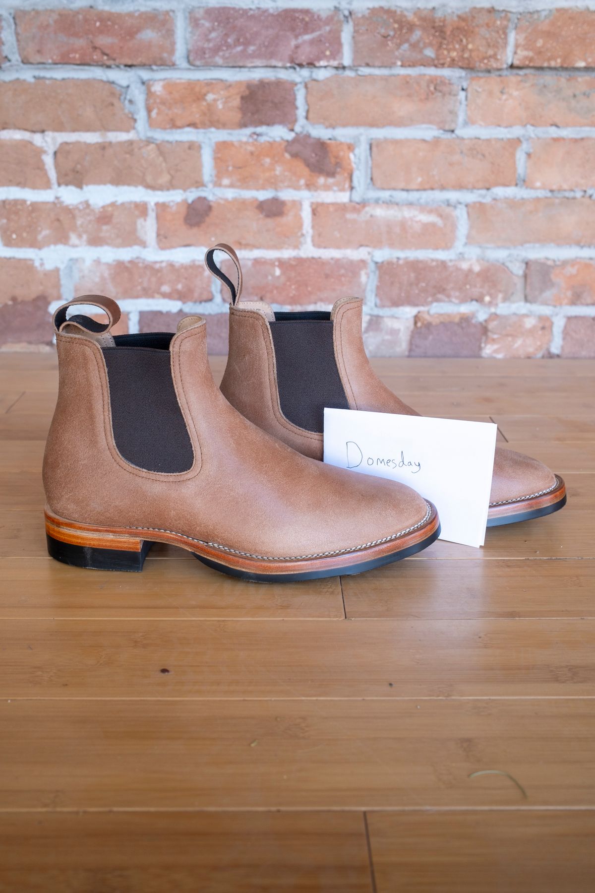 Photo by SBE2002 on October 1, 2024 of the Briselblack The Seventh Chelsea Boot in Maryam Toscanello Waxed Reverse Horsebutt.