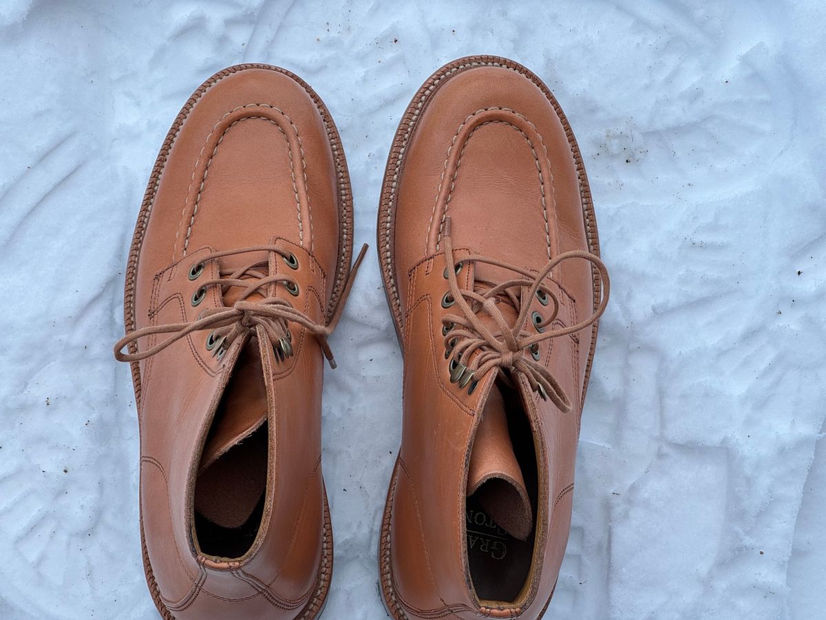 Photo by sunuchand on December 2, 2023 of the Grant Stone Brass Boot in Horween Tan Essex.