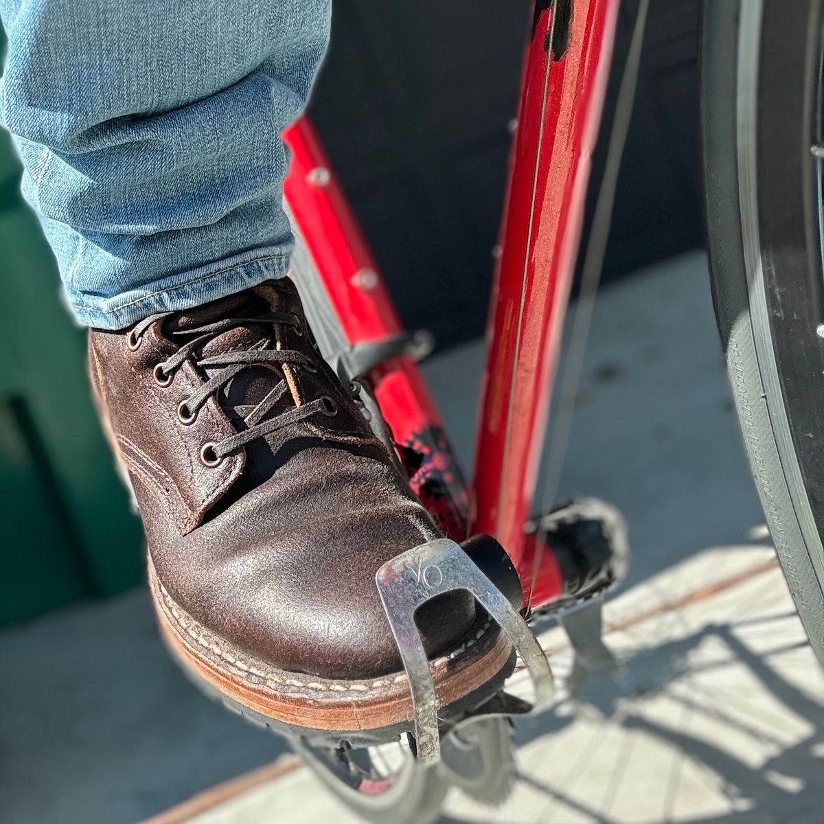 Photo by brianscotty on February 25, 2024 of the White's MP-Sherman Plain Toe in Horween Dark Brown Waxed Flesh.