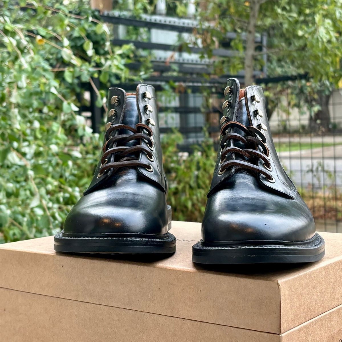 Photo by brianscotty on October 30, 2024 of the Grant Stone Diesel Boot in Horween Black Chromexcel.