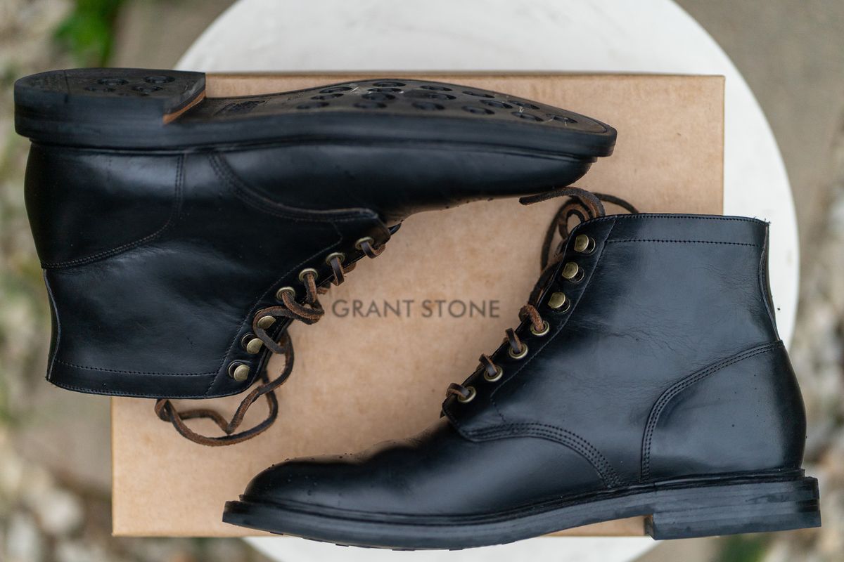 Photo by brianscotty on November 3, 2024 of the Grant Stone Diesel Boot in Horween Black Chromexcel.