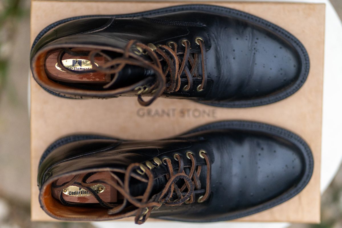 Photo by brianscotty on November 3, 2024 of the Grant Stone Diesel Boot in Horween Black Chromexcel.