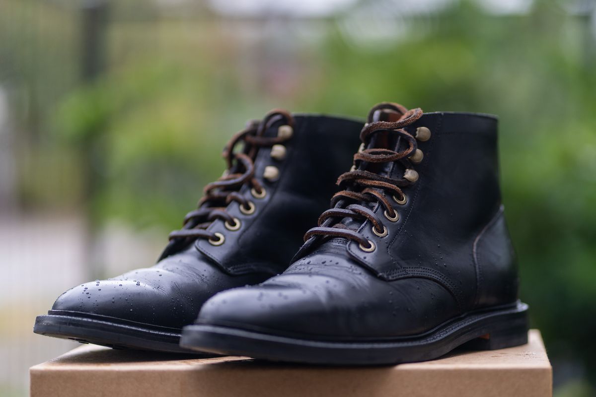 Photo by brianscotty on November 3, 2024 of the Grant Stone Diesel Boot in Horween Black Chromexcel.