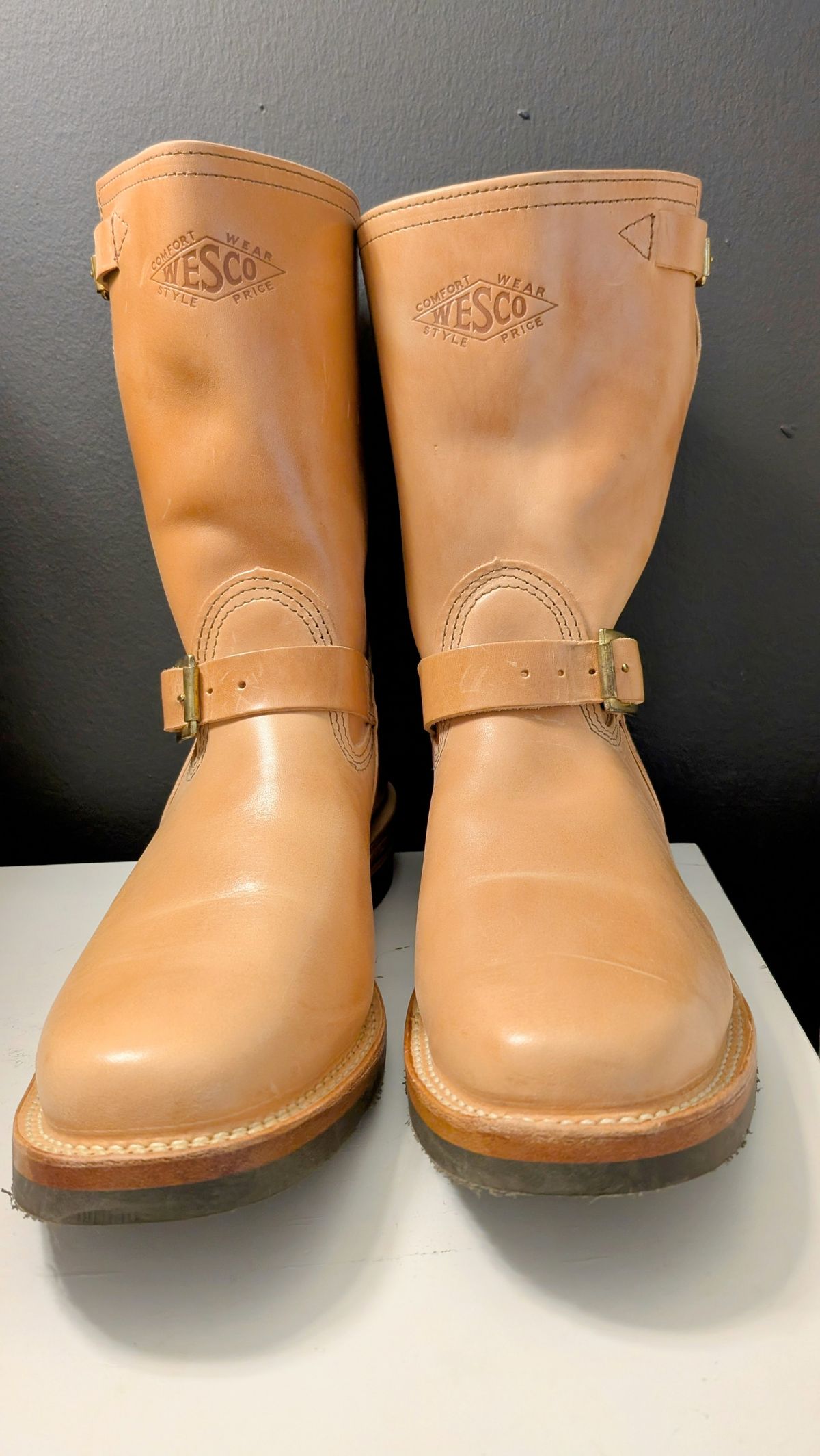 Photo by OnMyFeet on October 1, 2024 of the Wesco Mister Lou in Maryam Natural Horsebutt.
