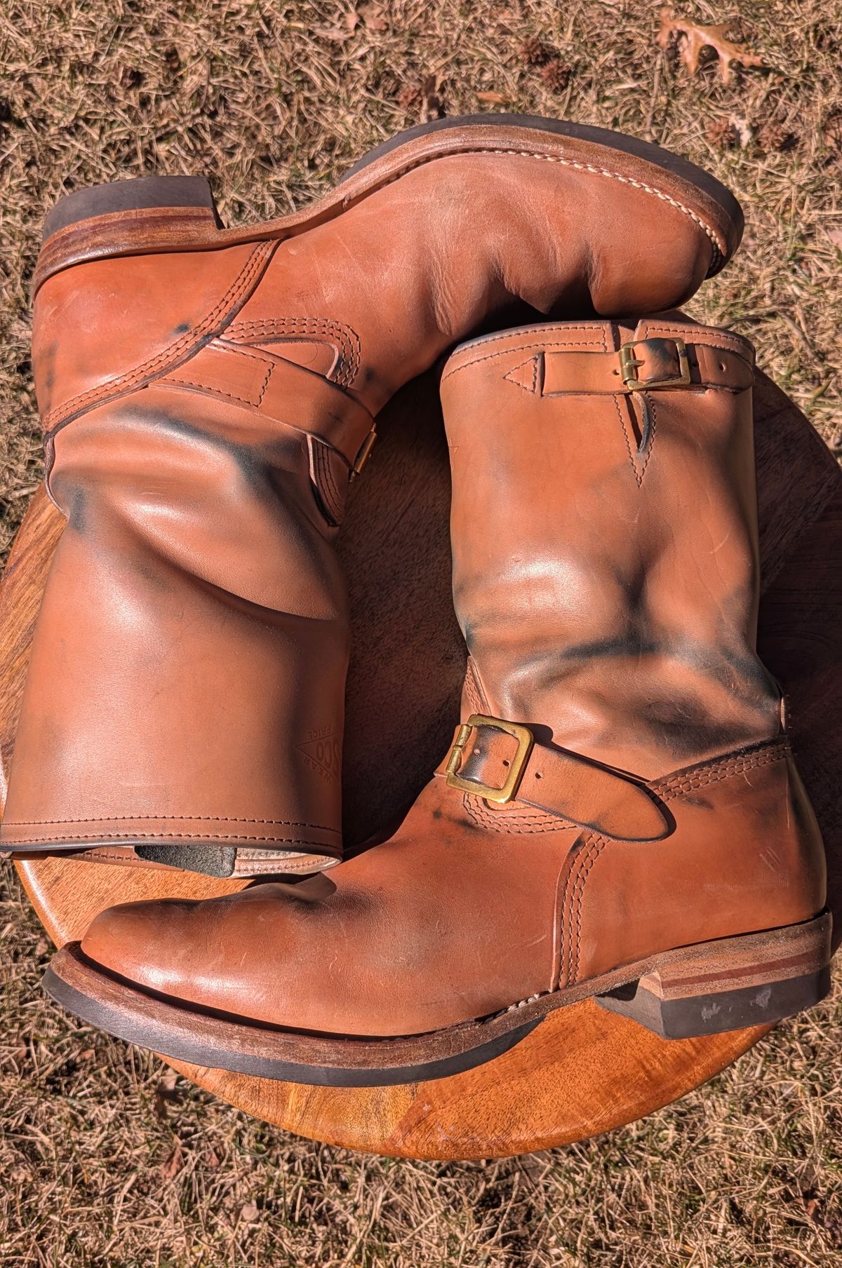 Photo by OnMyFeet on March 1, 2025 of the Wesco Mister Lou in Maryam Natural Horsebutt.