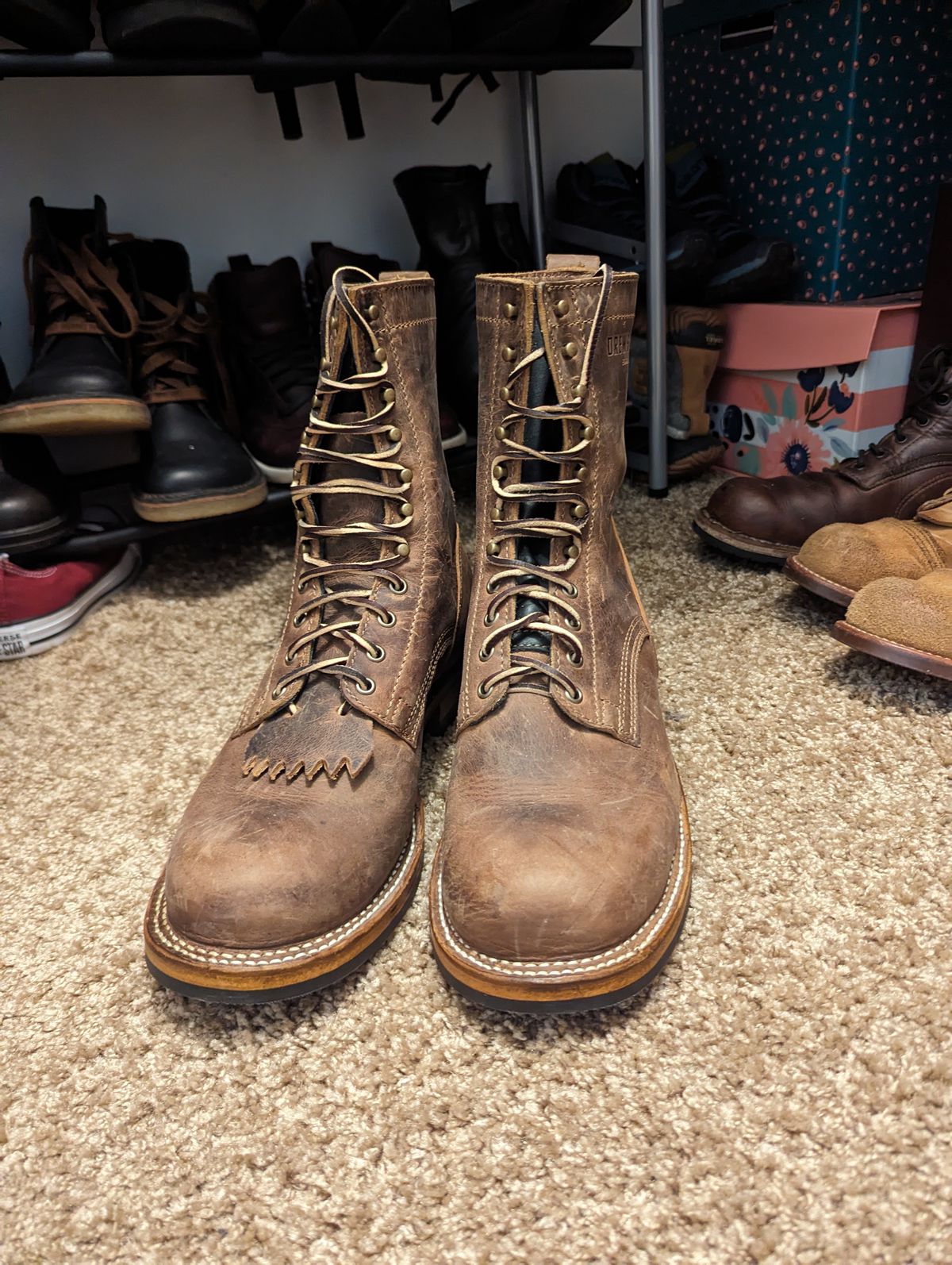 Photo by OnMyFeet on October 30, 2023 of the Drew's Boots 8-Inch Logger in Rowdy Smooth.