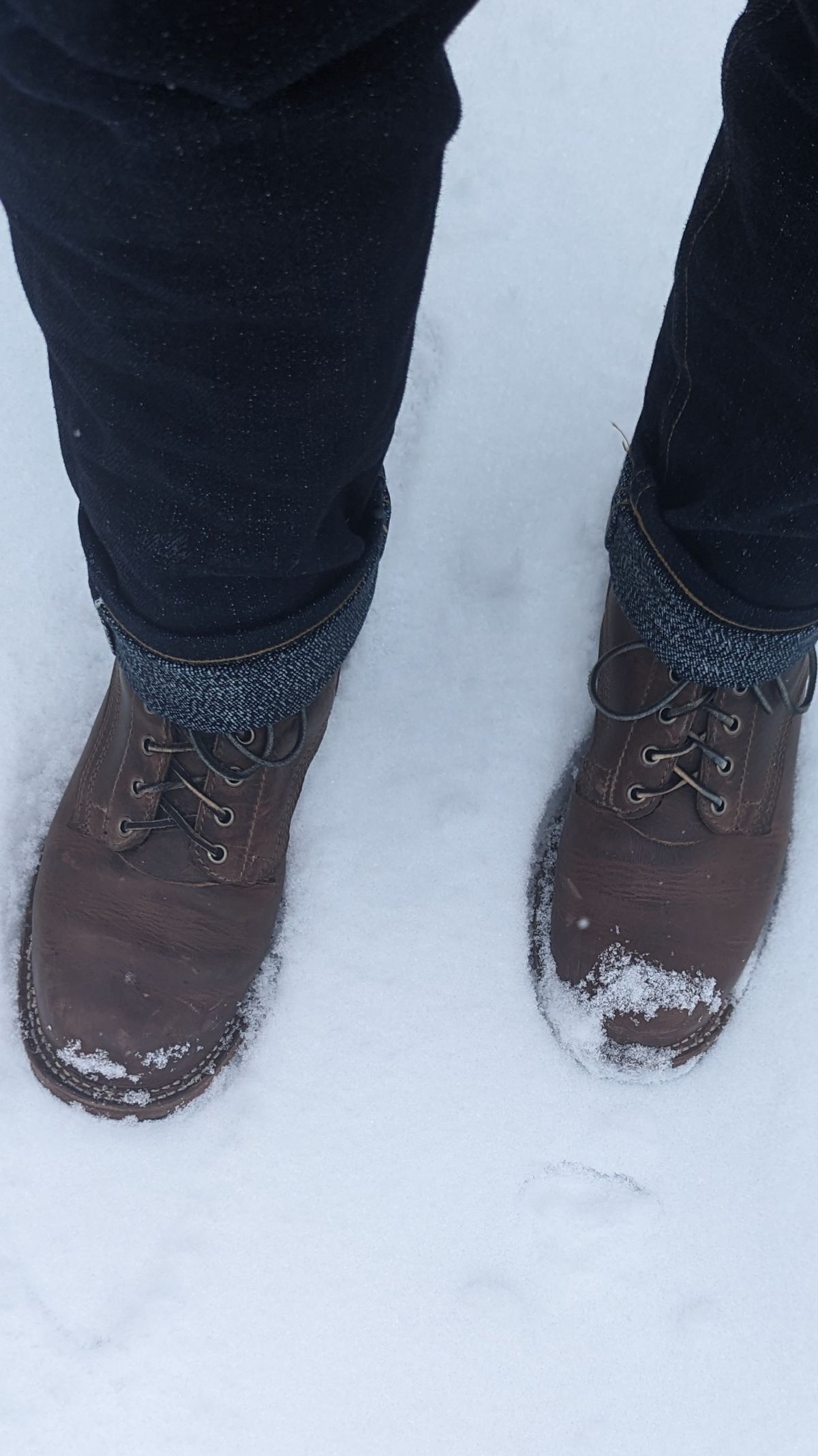 Photo by OnMyFeet on February 3, 2024 of the Drew's Boots 8-Inch Logger in Rowdy Smooth.