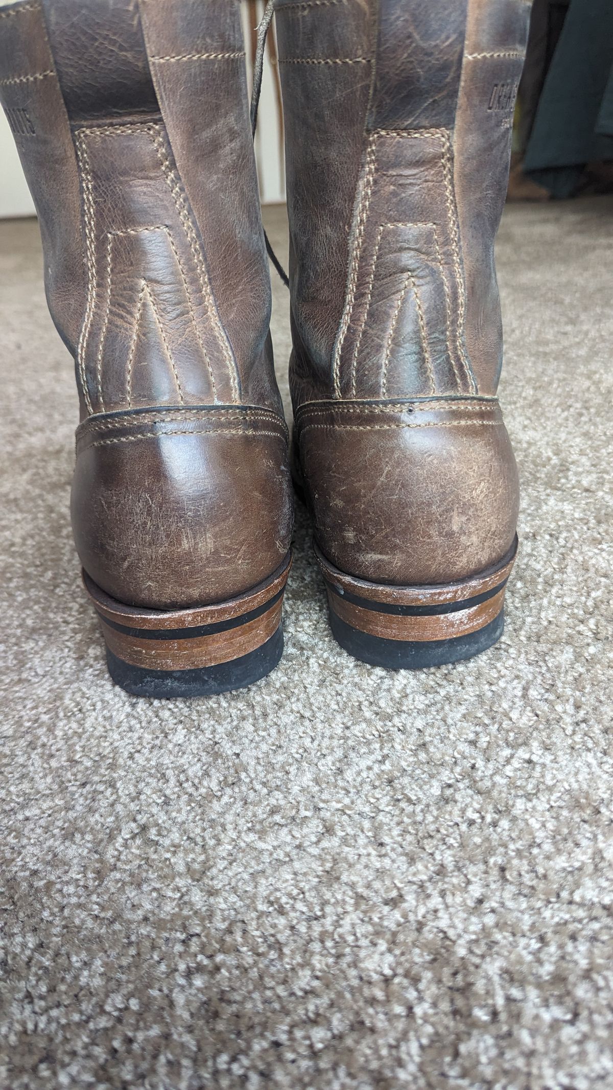 Photo by OnMyFeet on February 3, 2024 of the Drew's Boots 8-Inch Logger in Rowdy Smooth.