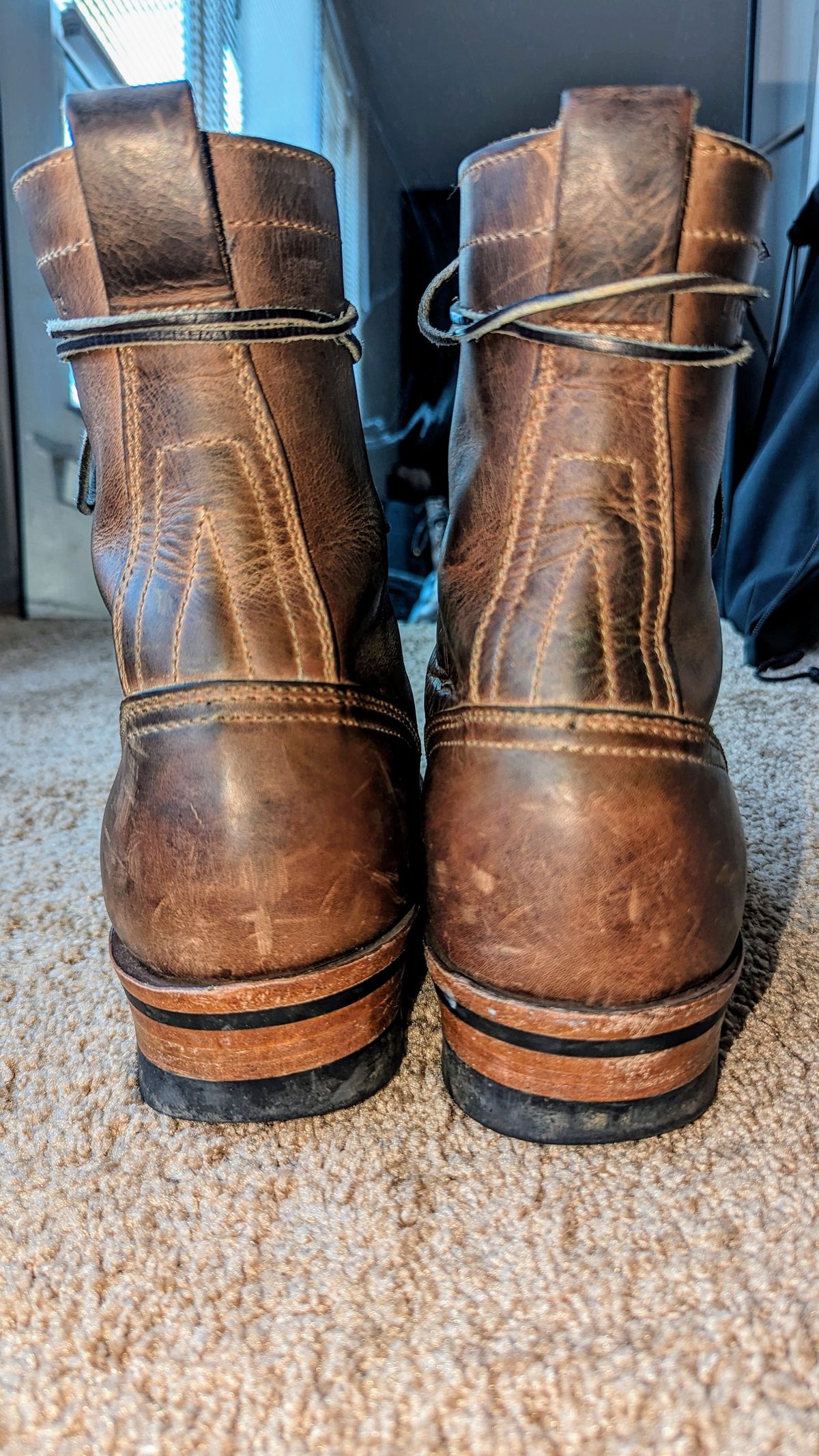 Photo by OnMyFeet on April 5, 2024 of the Drew's Boots 8-Inch Logger in Rowdy Smooth.