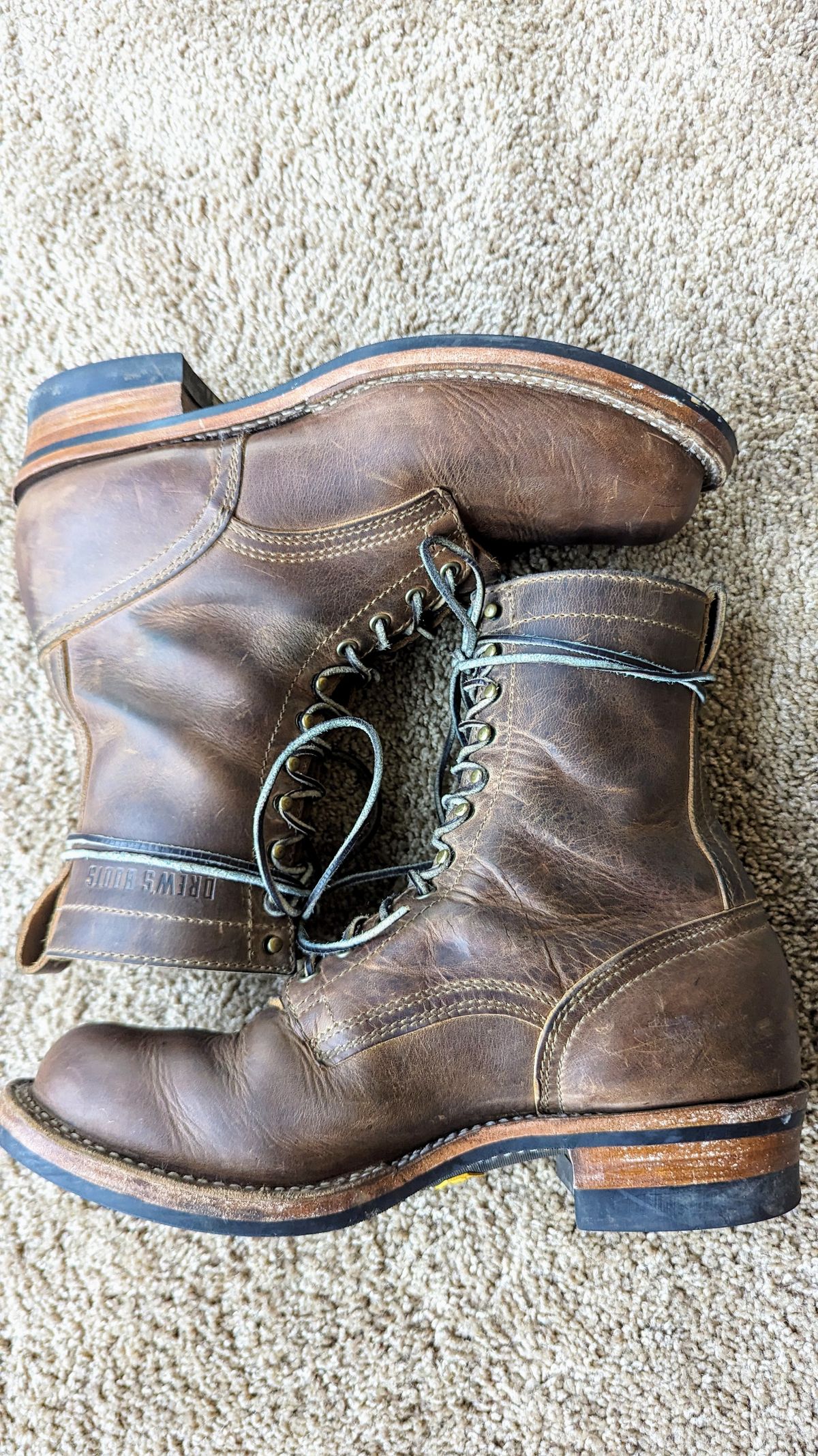 Photo by OnMyFeet on April 5, 2024 of the Drew's Boots 8-Inch Logger in Rowdy Smooth.