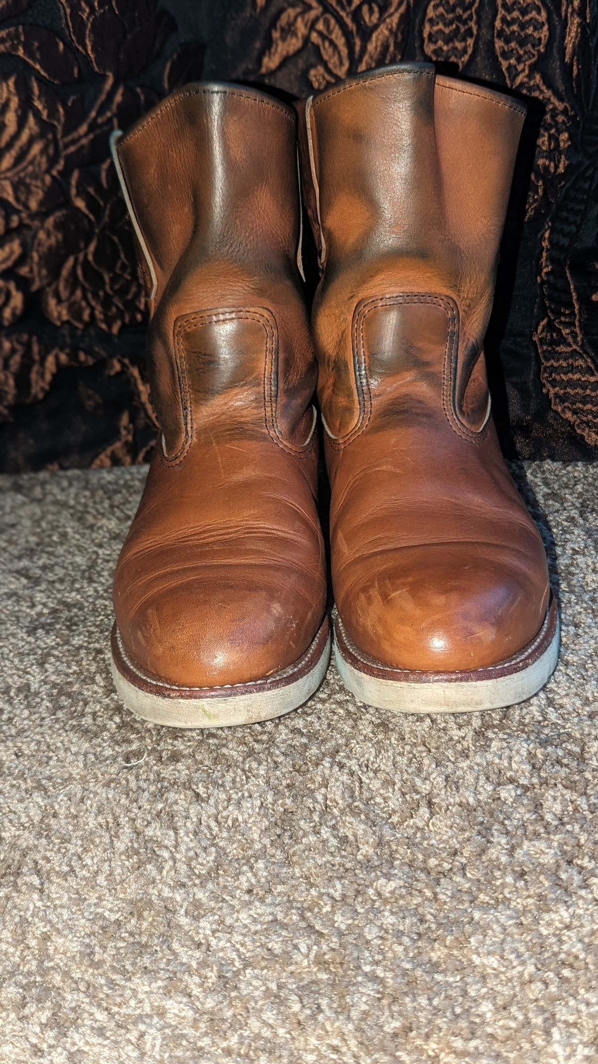 Photo by OnMyFeet on January 2, 2024 of the Red Wing Pecos in Unknown Leather.