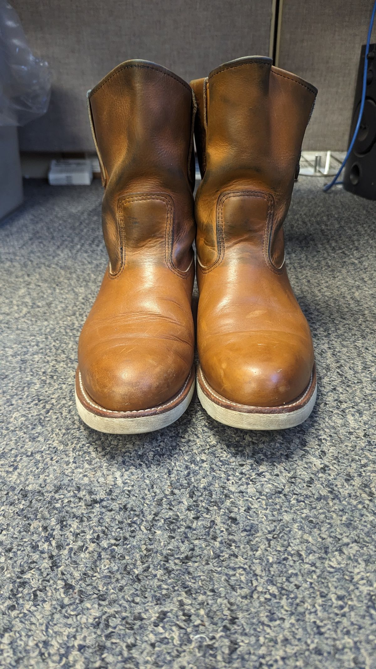 Photo by OnMyFeet on February 5, 2024 of the Red Wing Pecos in Unknown Leather.