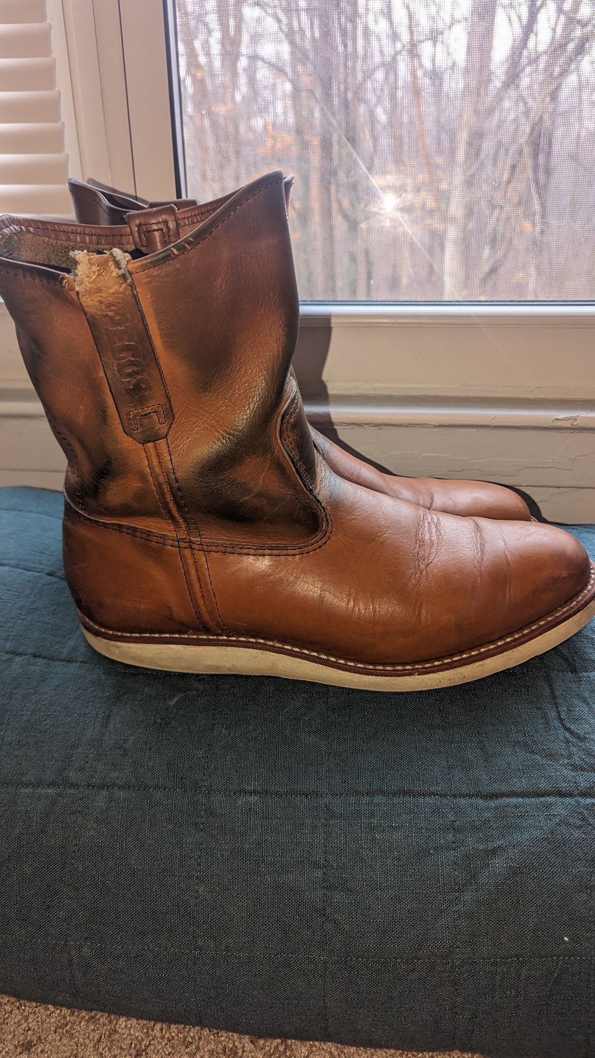 Photo by OnMyFeet on March 5, 2024 of the Red Wing Pecos in Unknown Leather.