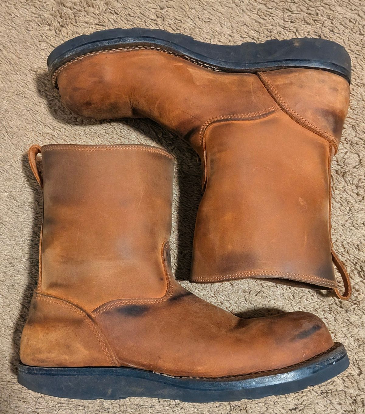 Photo by OnMyFeet on December 6, 2025 of the Nicks Wellington in Seidel WeatherShield Brown.