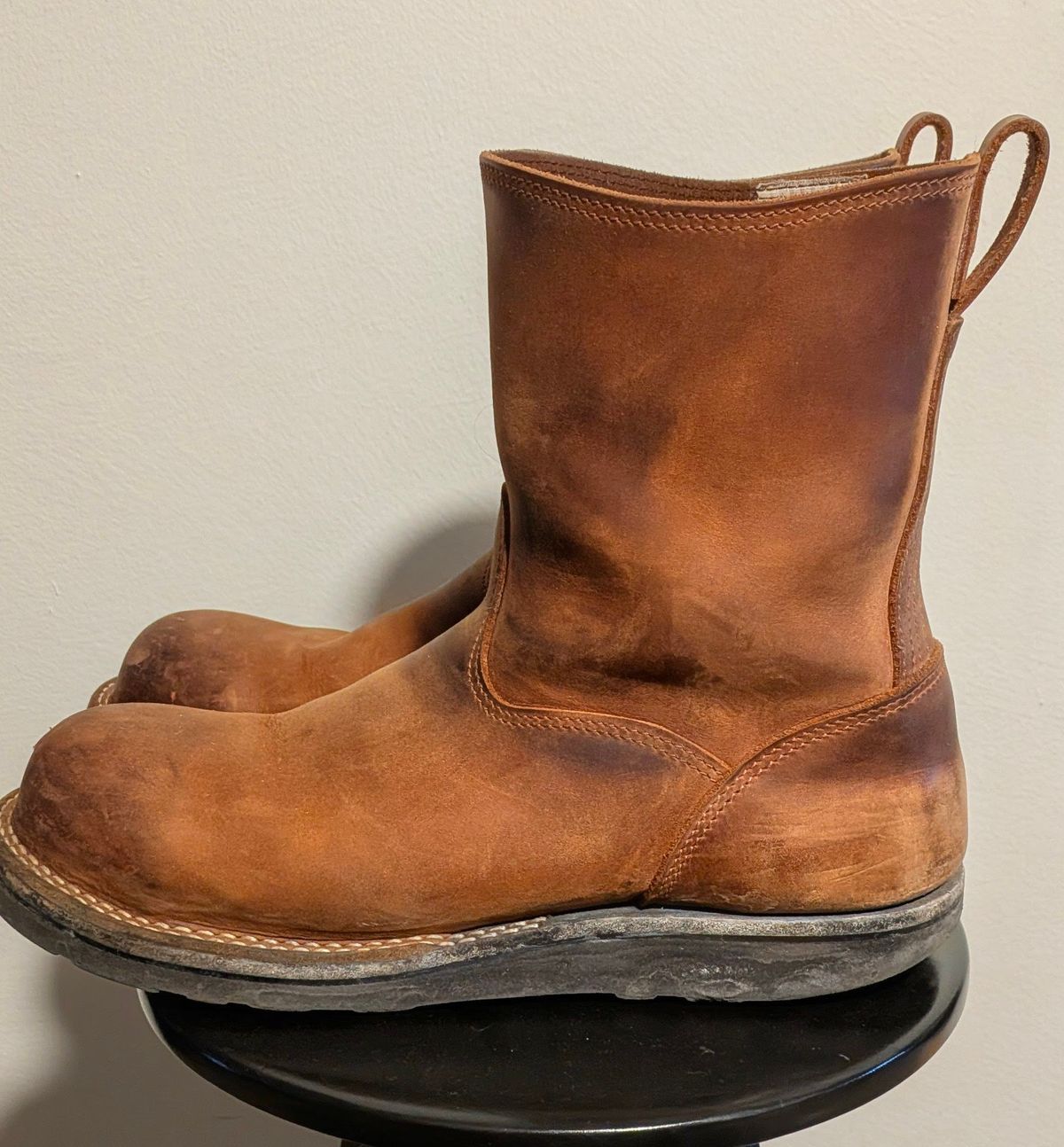 Photo by OnMyFeet on February 5, 2026 of the Nicks Wellington in Seidel WeatherShield Brown.