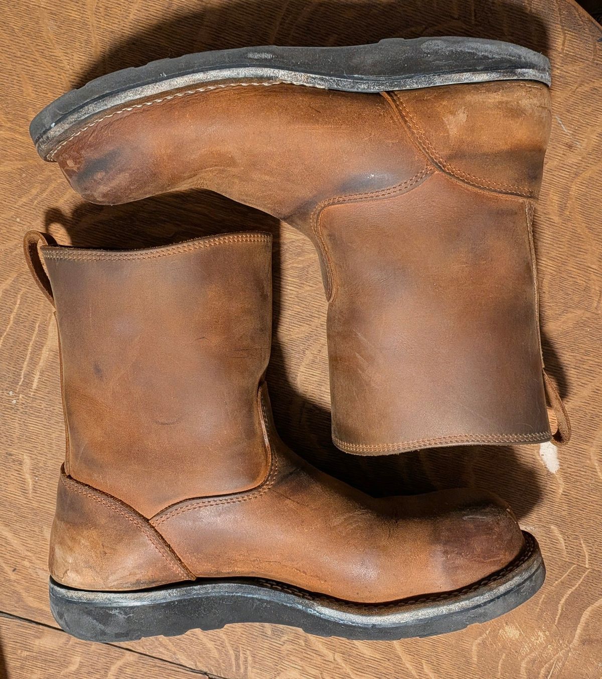 Photo by OnMyFeet on February 5, 2026 of the Nicks Wellington in Seidel WeatherShield Brown.