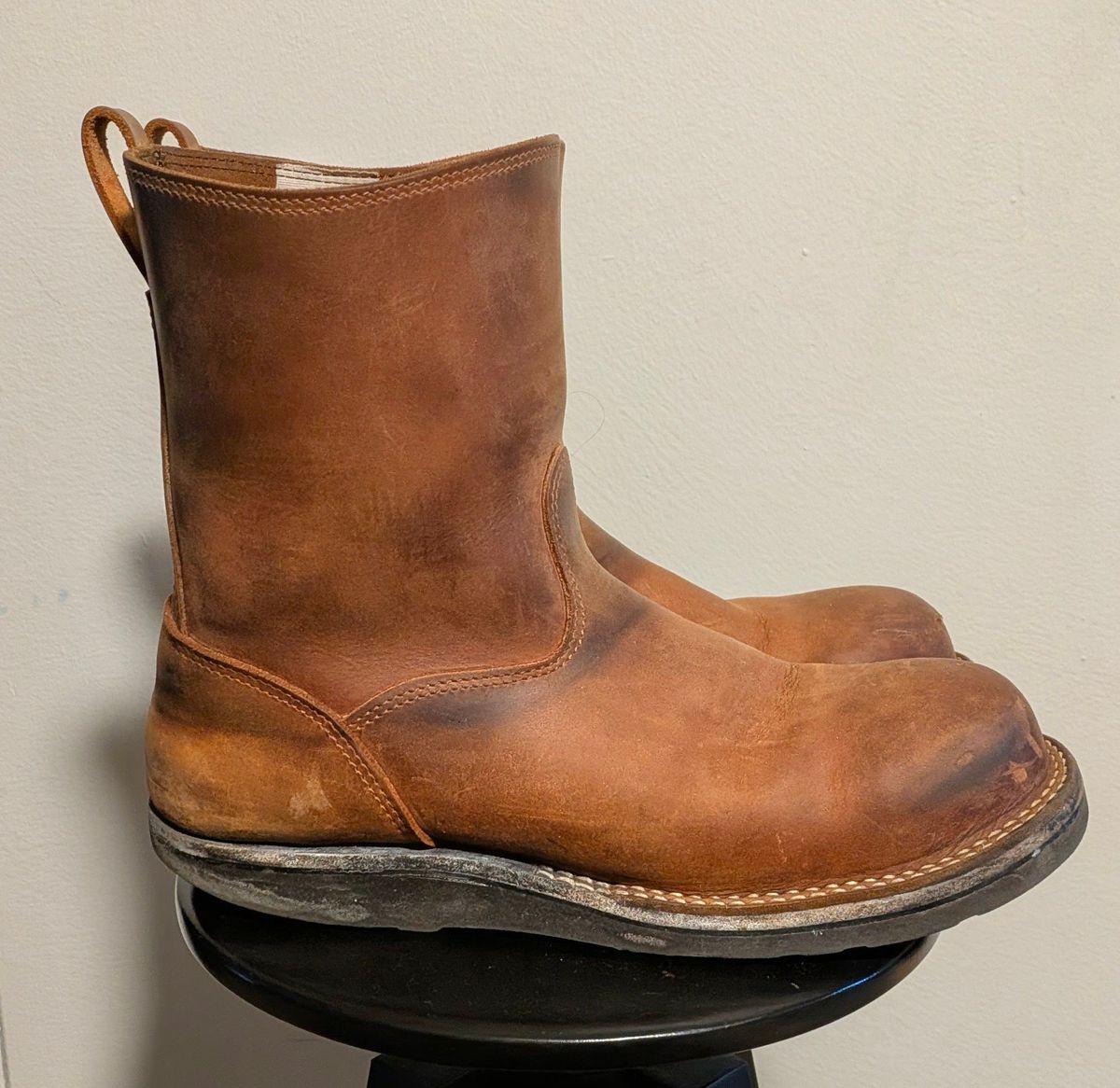 Photo by OnMyFeet on February 5, 2026 of the Nicks Wellington in Seidel WeatherShield Brown.