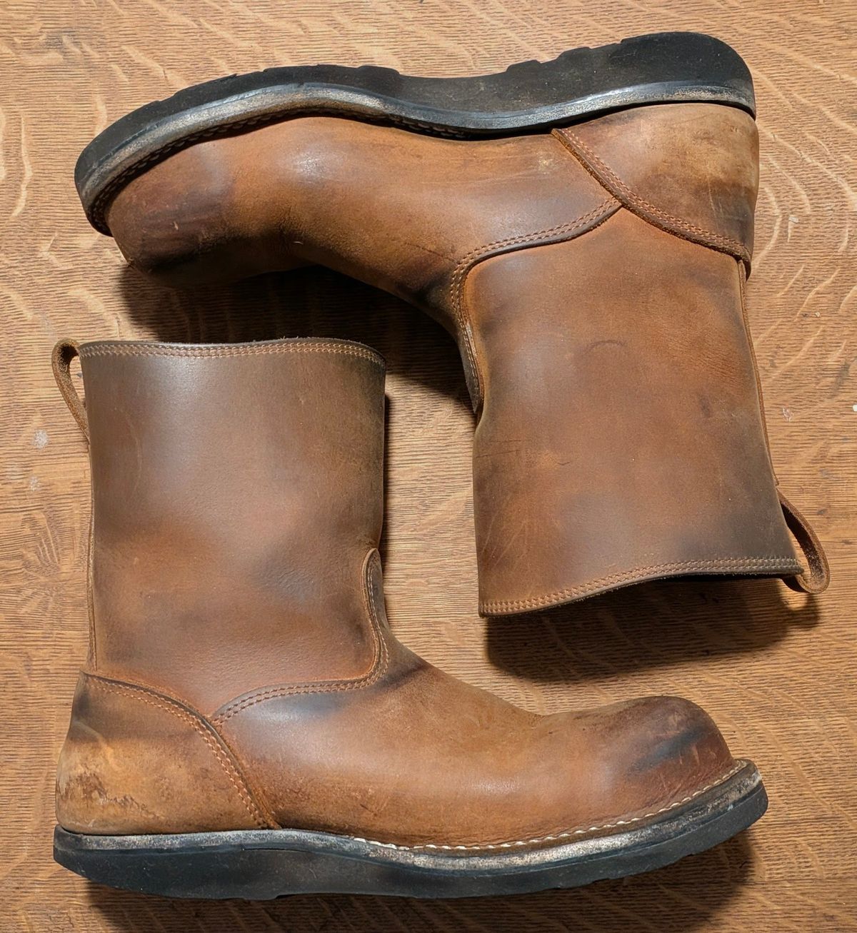 Photo by OnMyFeet on March 5, 2026 of the Nicks Wellington in Seidel WeatherShield Brown.