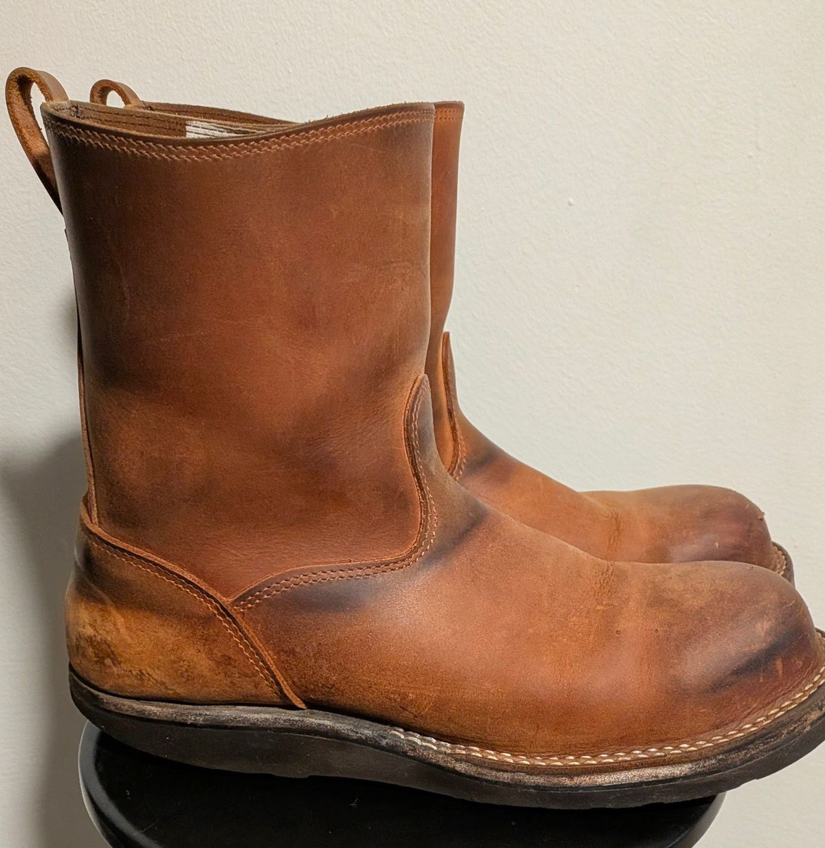 Photo by OnMyFeet on March 5, 2026 of the Nicks Wellington in Seidel WeatherShield Brown.