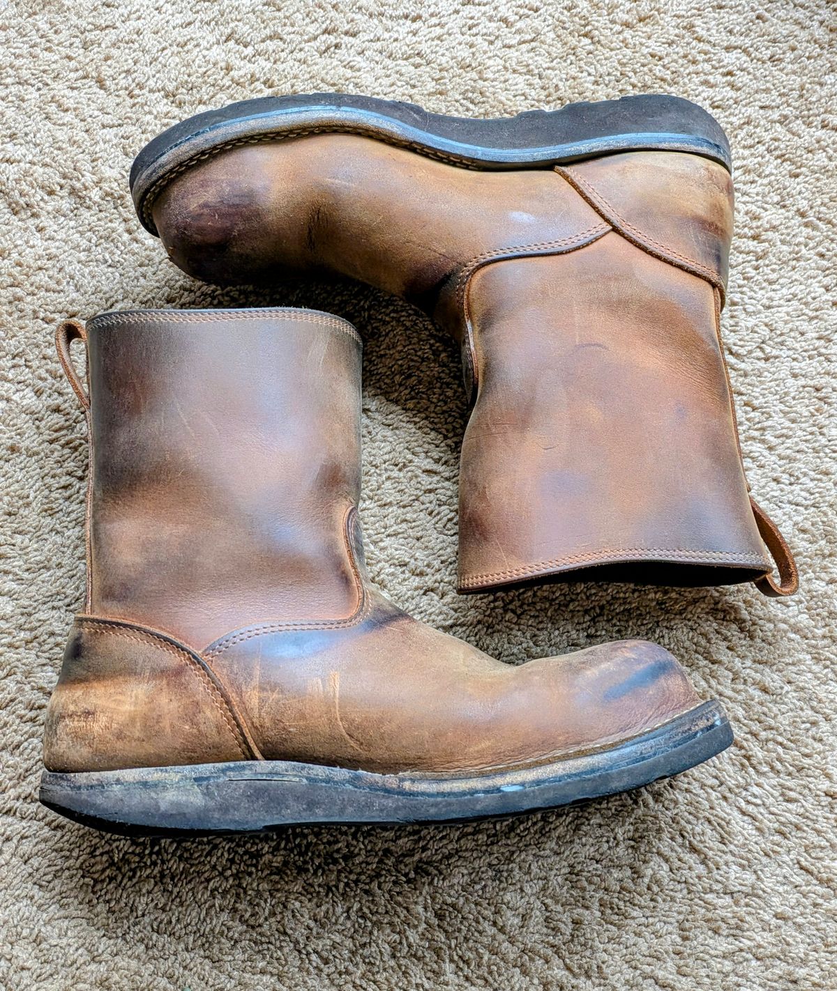 Photo by OnMyFeet on April 4, 2026 of the Nicks Wellington in Seidel WeatherShield Brown.